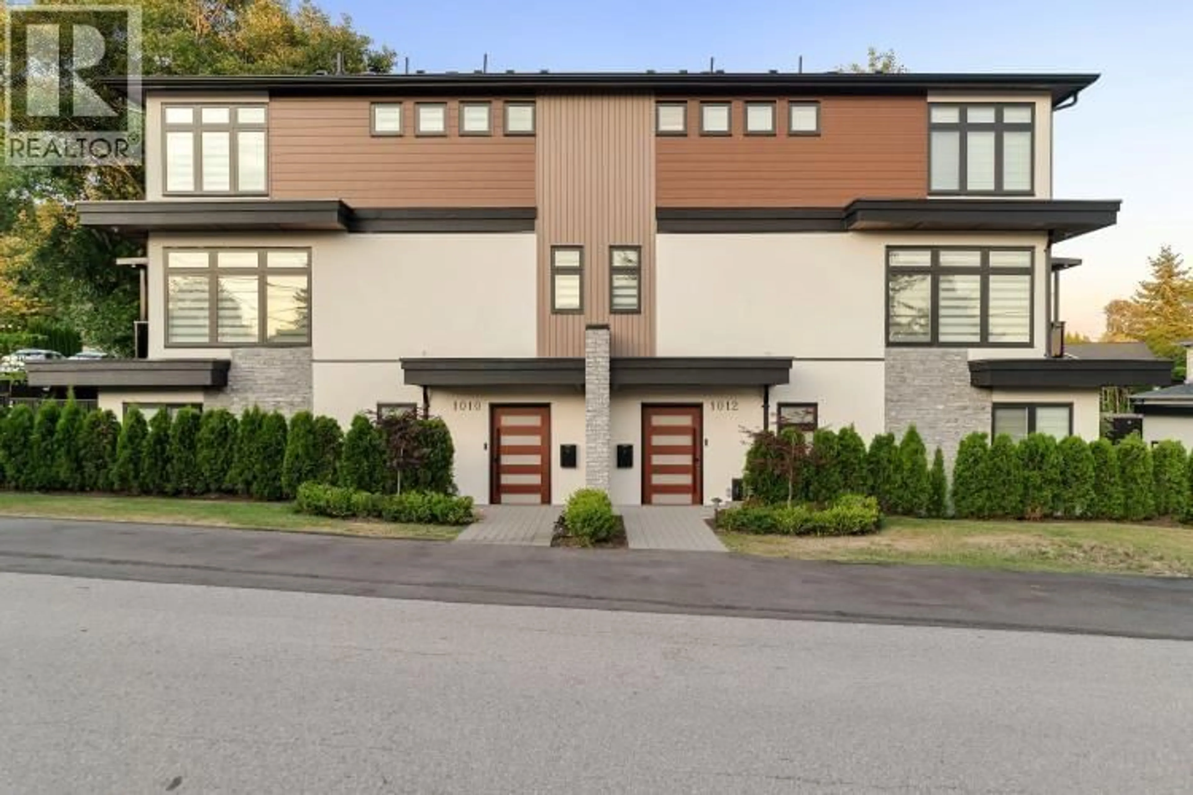 Home with brick exterior material, street for 1012 AUGUSTA AVENUE, Burnaby British Columbia V5A2V4