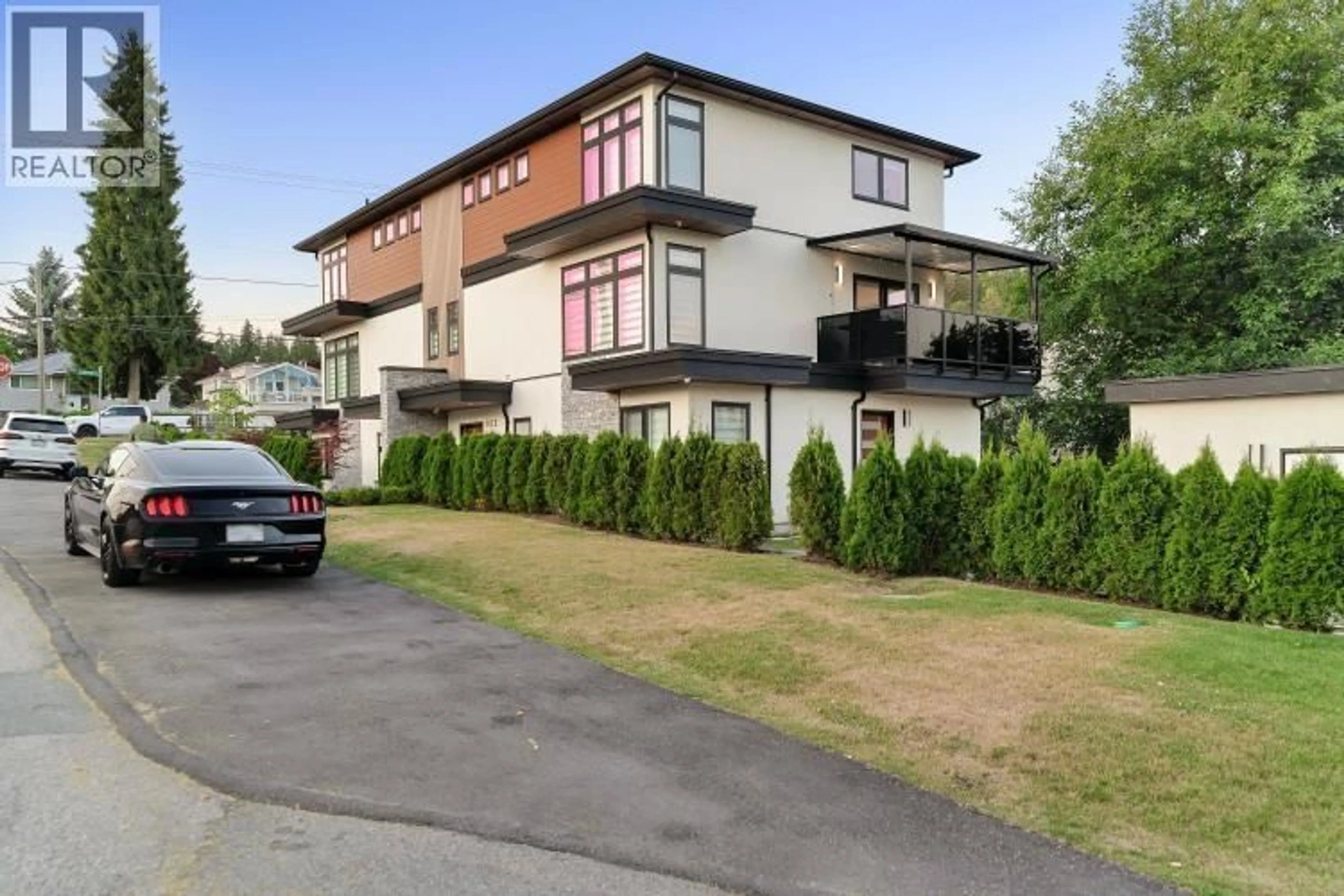 Unknown for 1012 AUGUSTA AVENUE, Burnaby British Columbia V5A2V4