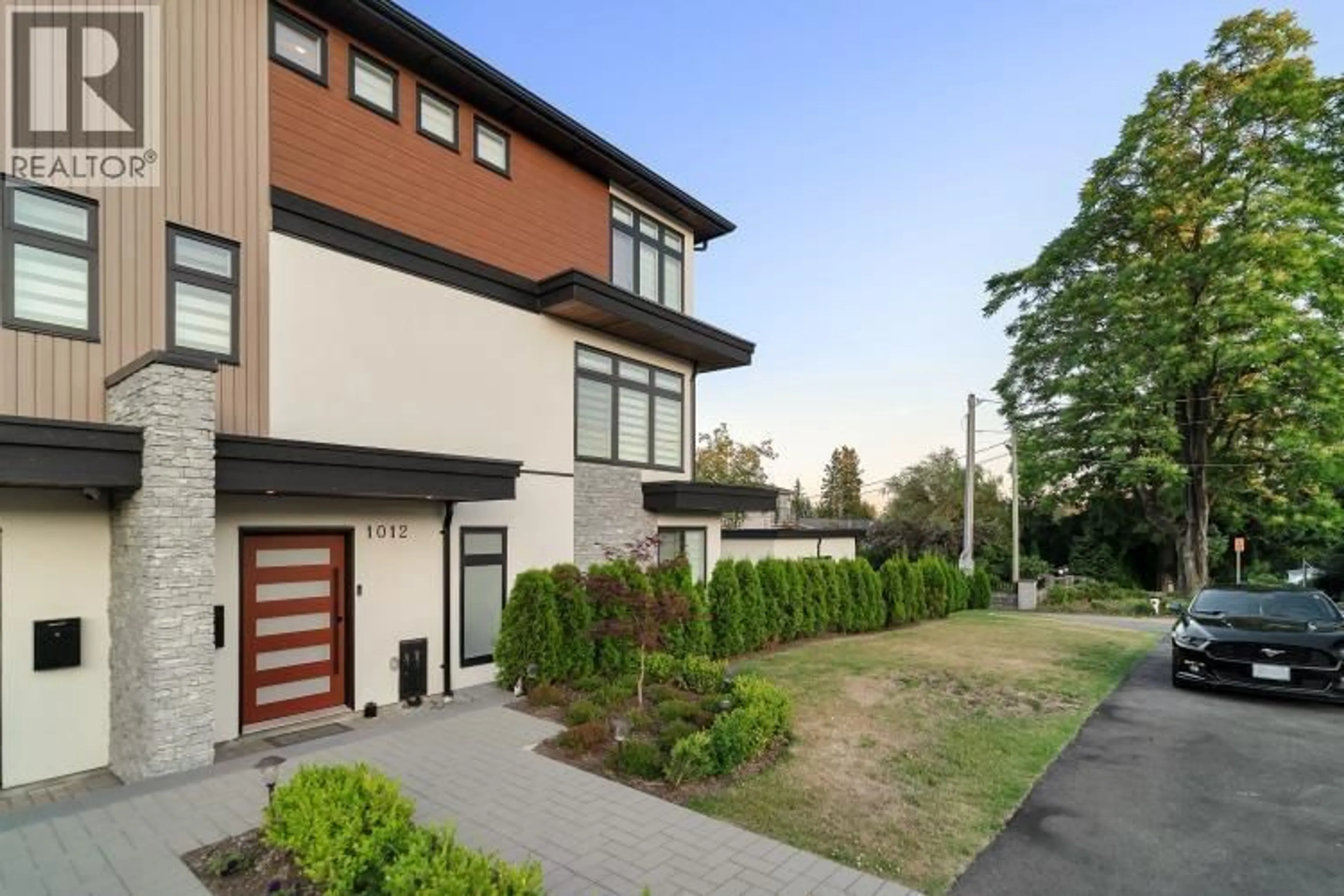 Home with brick exterior material, street for 1012 AUGUSTA AVENUE, Burnaby British Columbia V5A2V4