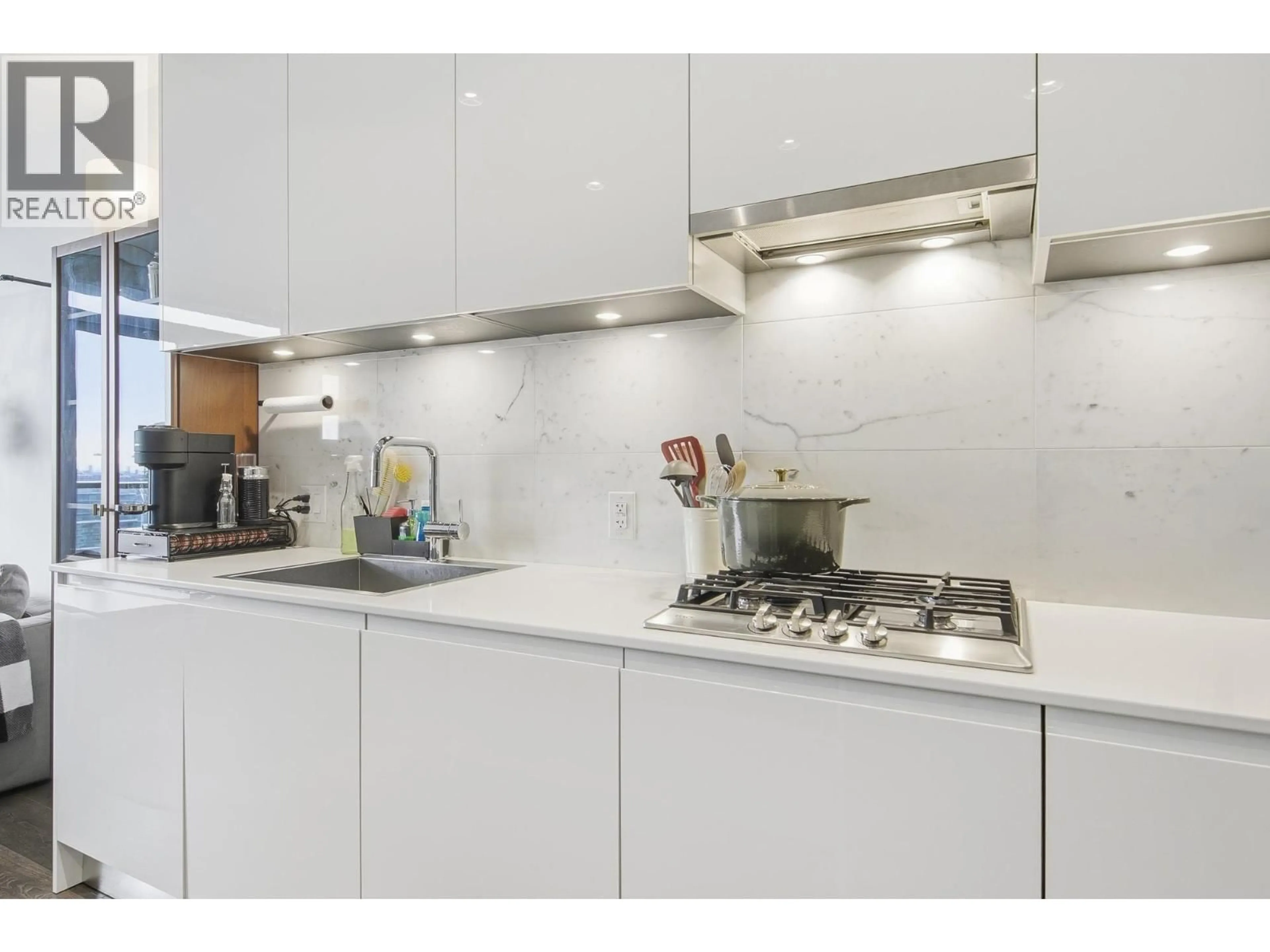 Standard kitchen, unknown for 4106 - 4650 BRENTWOOD BOULEVARD, Burnaby British Columbia V5C0M3