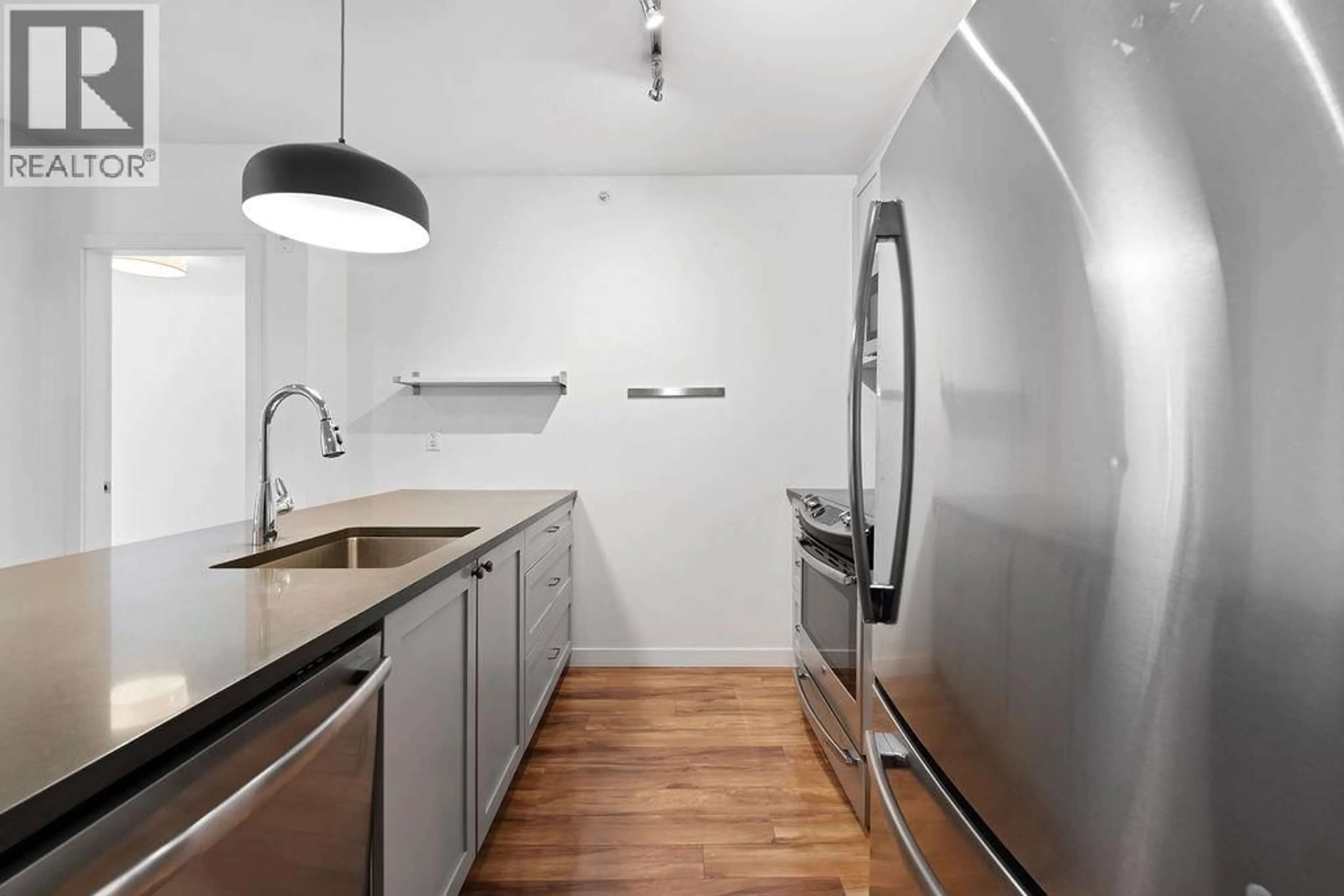 Standard kitchen, unknown for 317 - 289 6TH AVENUE, Vancouver British Columbia V5T0E9