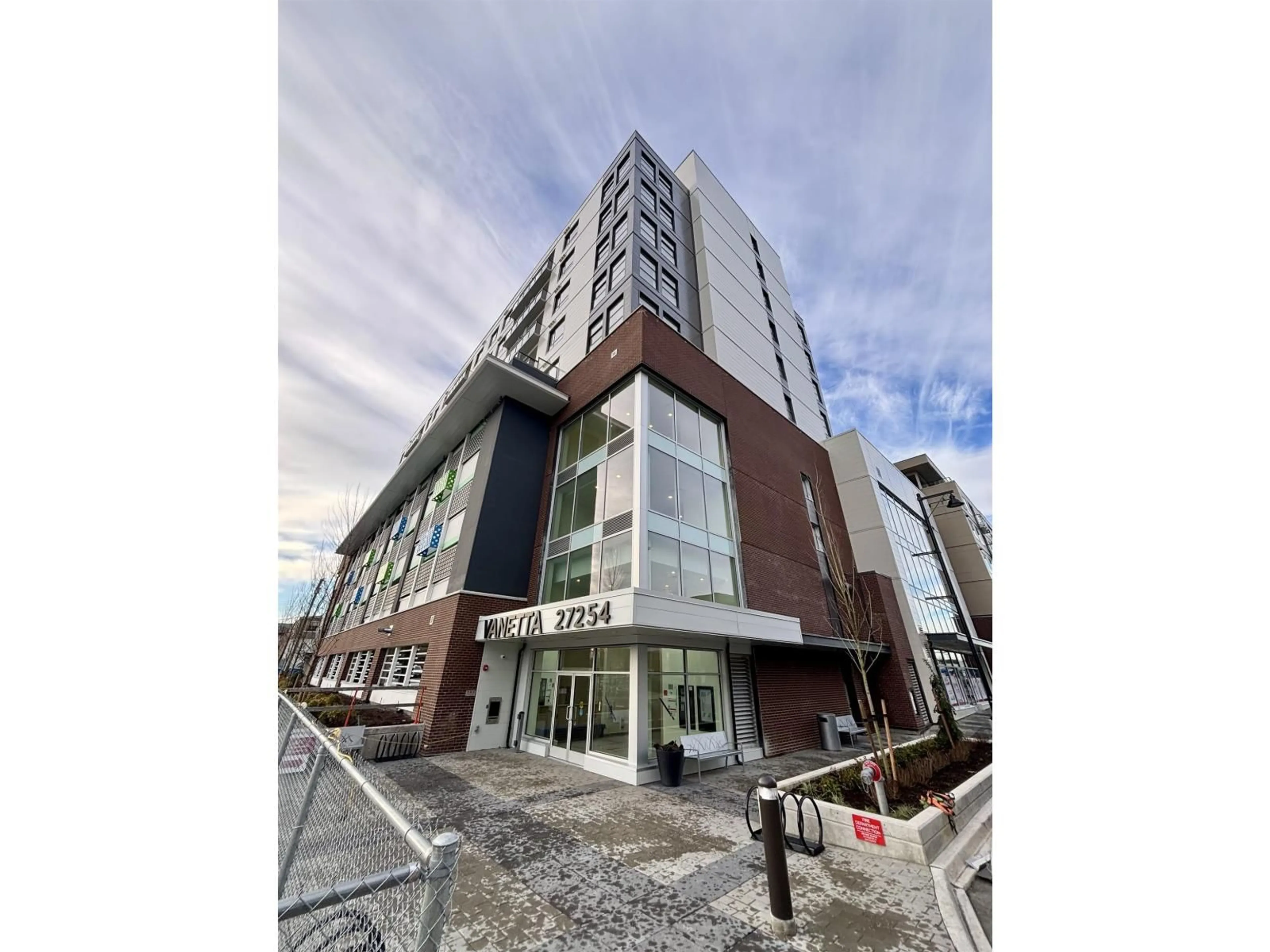 Unknown for 711 - 27254 ALDERGROVE TOWN CENTRE DRIVE, Langley British Columbia V4W0E5