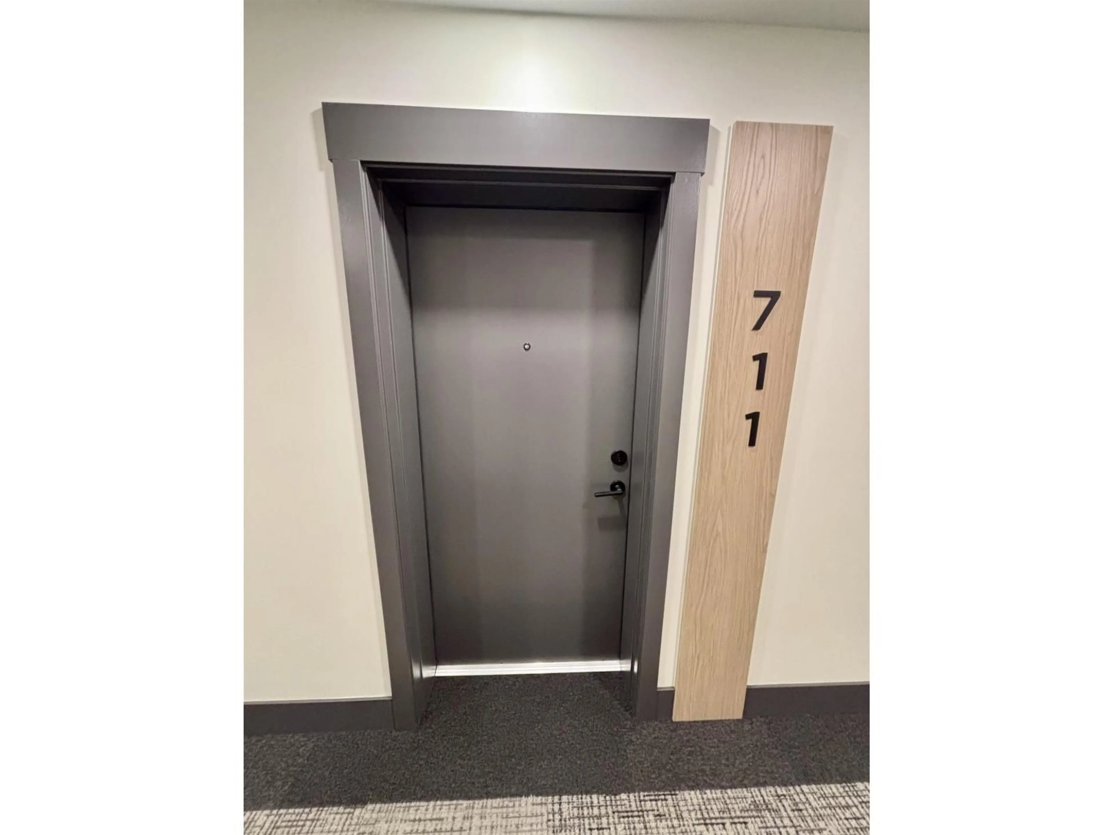 Unknown for 711 - 27254 ALDERGROVE TOWN CENTRE DRIVE, Langley British Columbia V4W0E5