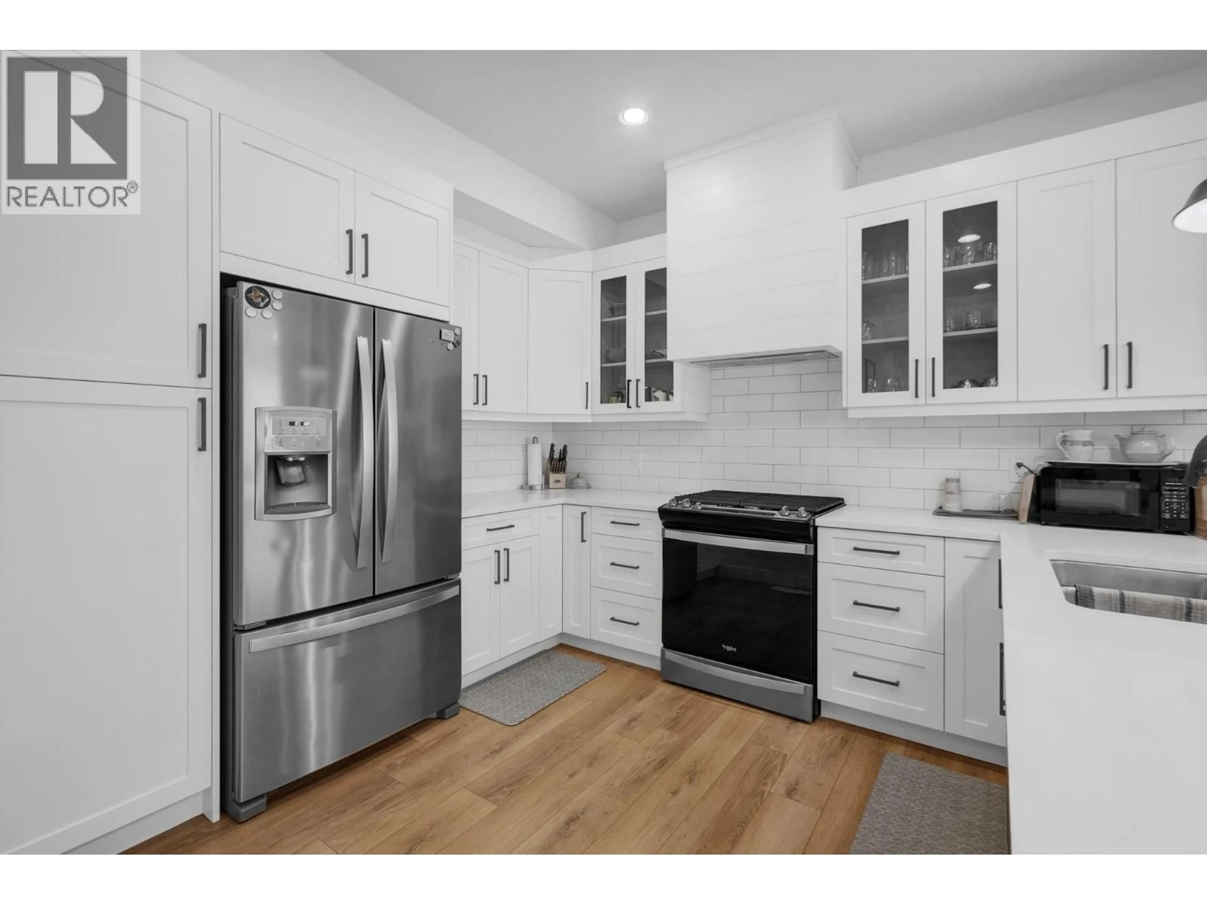 Open concept kitchen, unknown for 707 - 4274 22ND AVENUE, Prince George British Columbia V2N0J4