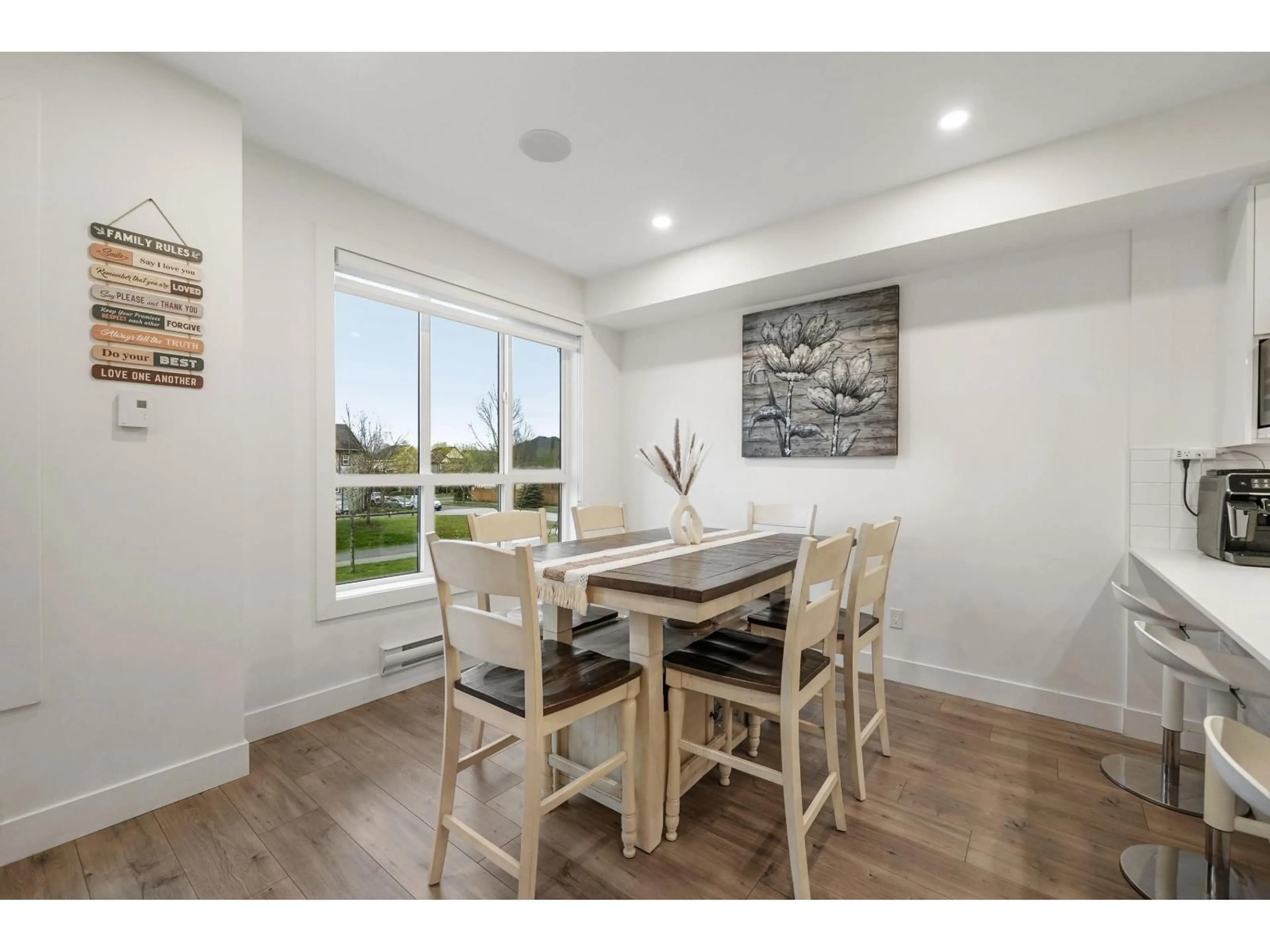 Dining room, wood/laminate floor for 9 - 7177 194A STREET, Surrey British Columbia V4N6V6