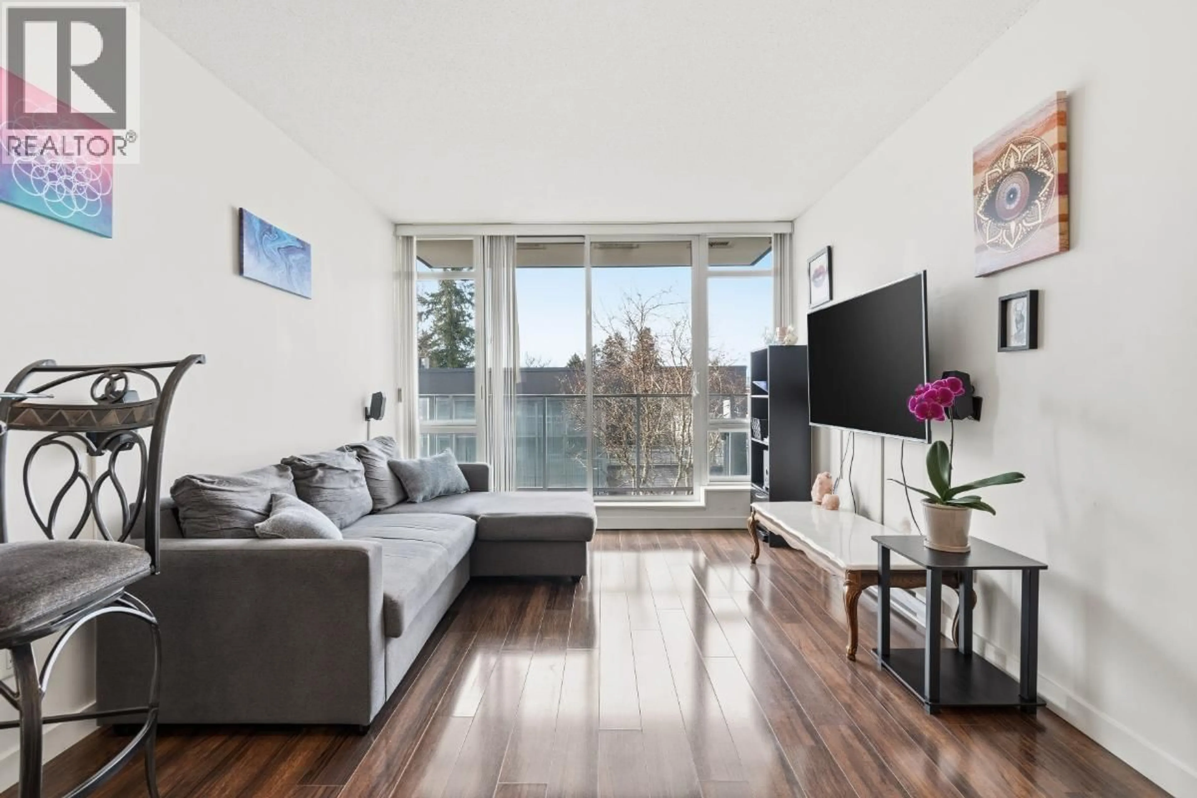 Living room with furniture, wood/laminate floor for 319 - 4818 ELDORADO MEWS, Vancouver British Columbia V5R0B3