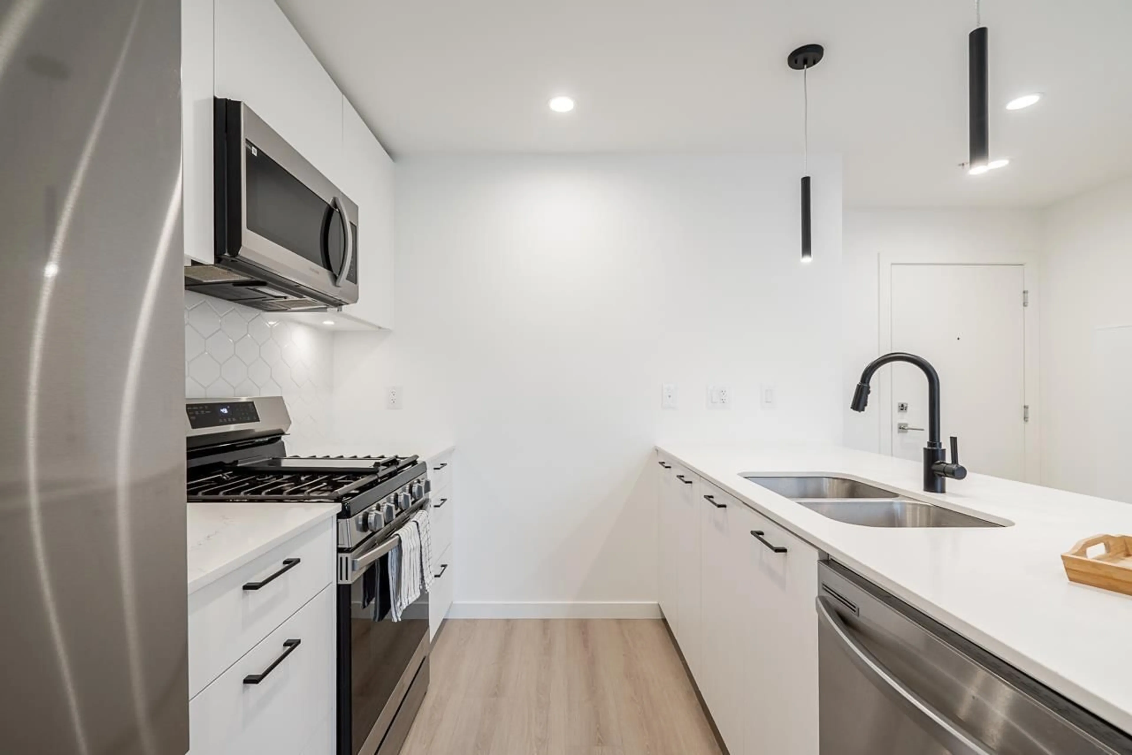 Standard kitchen, unknown for 501 - 20077 84 AVENUE, Langley British Columbia V2Y3X7