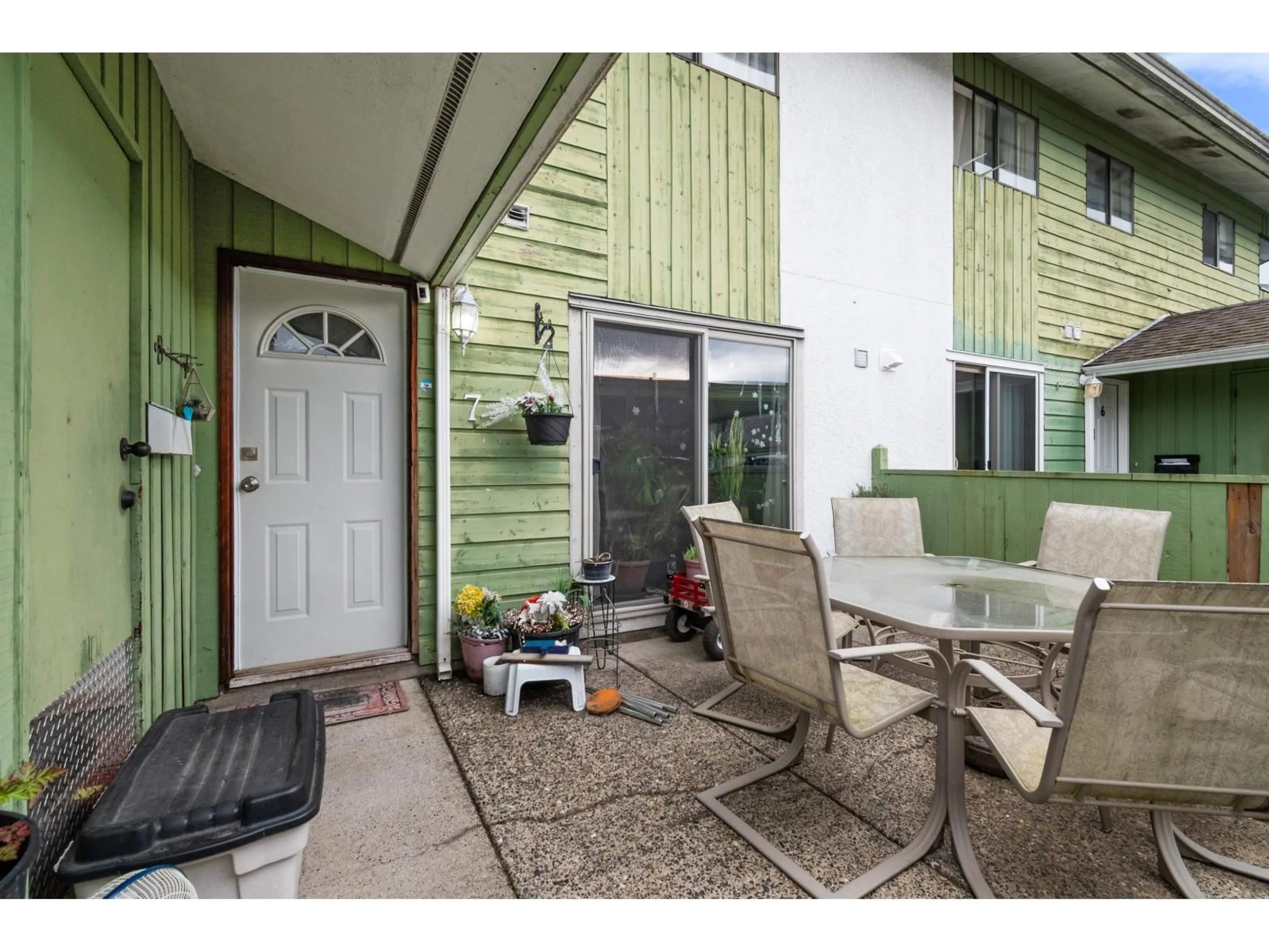 Patio, street for 7 - 9342 HAZEL STREET, Chilliwack British Columbia V2P5N2