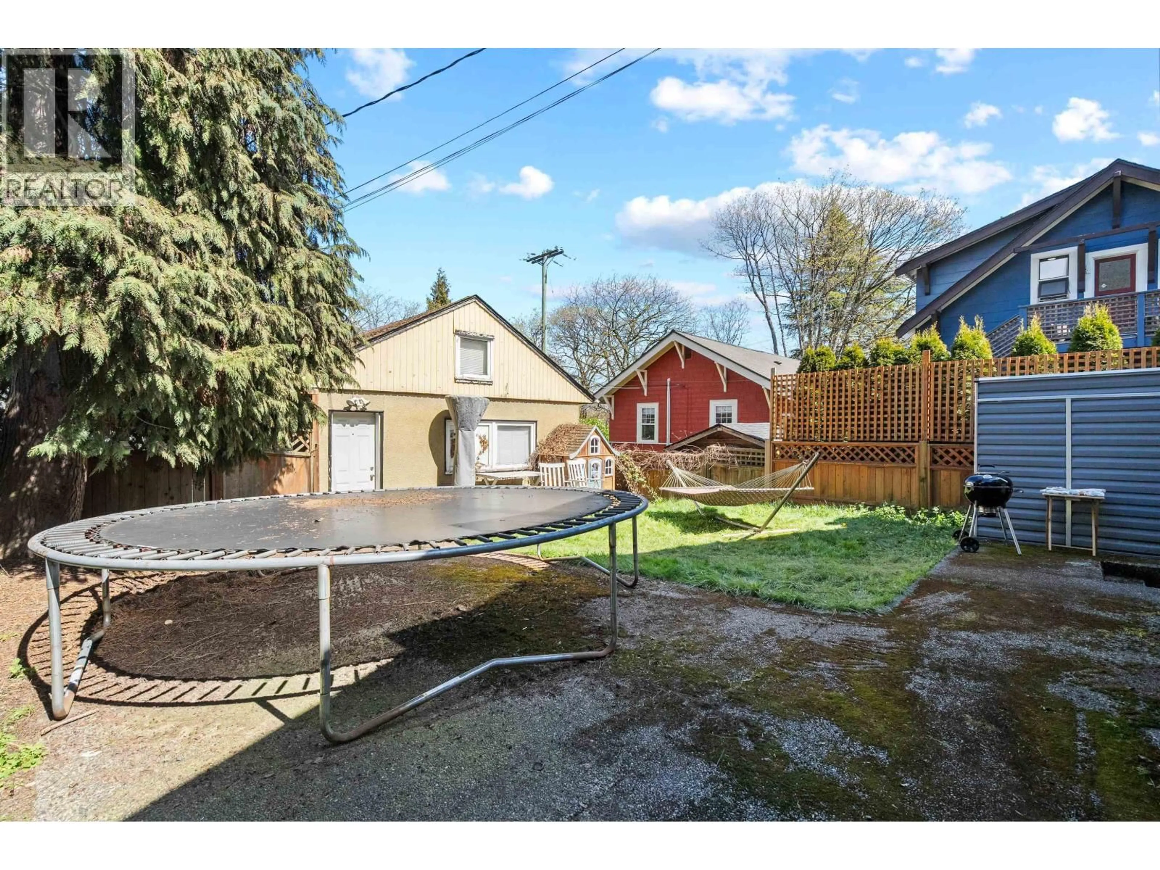 A pic from outside/outdoor area/front of a property/back of a property/a pic from drone, street for 905 23 AVENUE, Vancouver British Columbia V5Z2B2