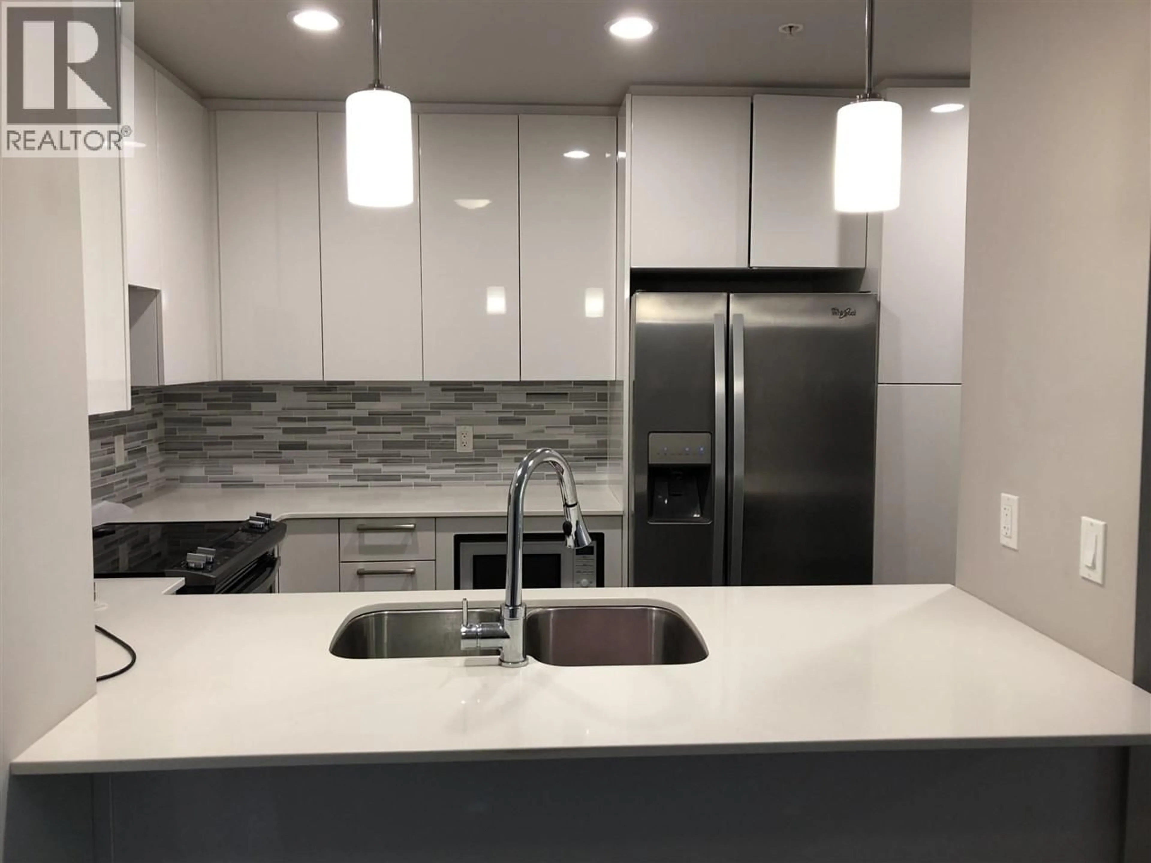 Unknown for 406 - 2465 WILSON AVENUE, Port Coquitlam British Columbia V3C0E6