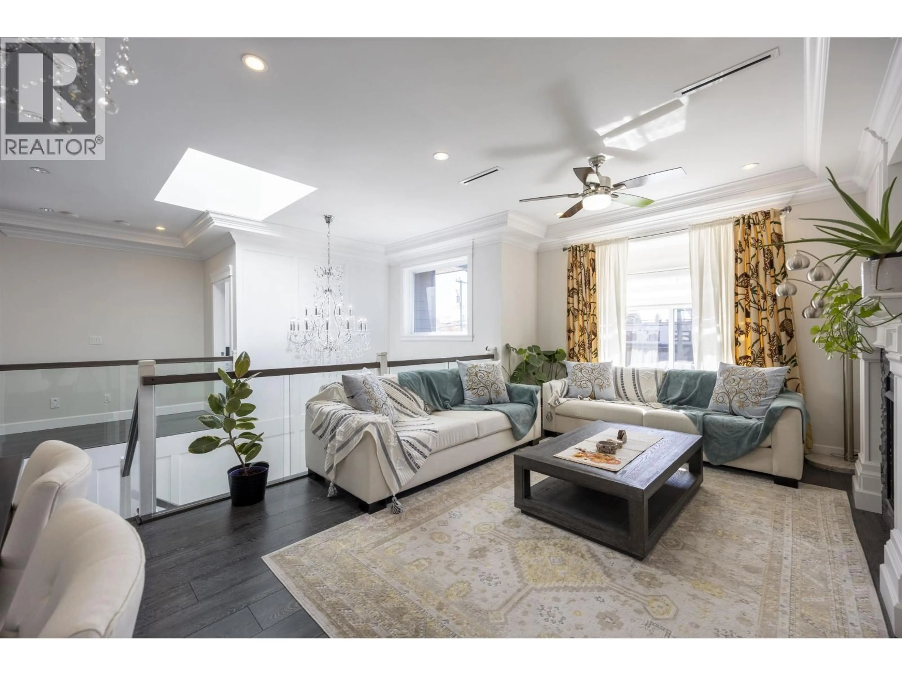 Living room with furniture, unknown for 7759 WEDGEWOOD STREET, Burnaby British Columbia V5E2E5