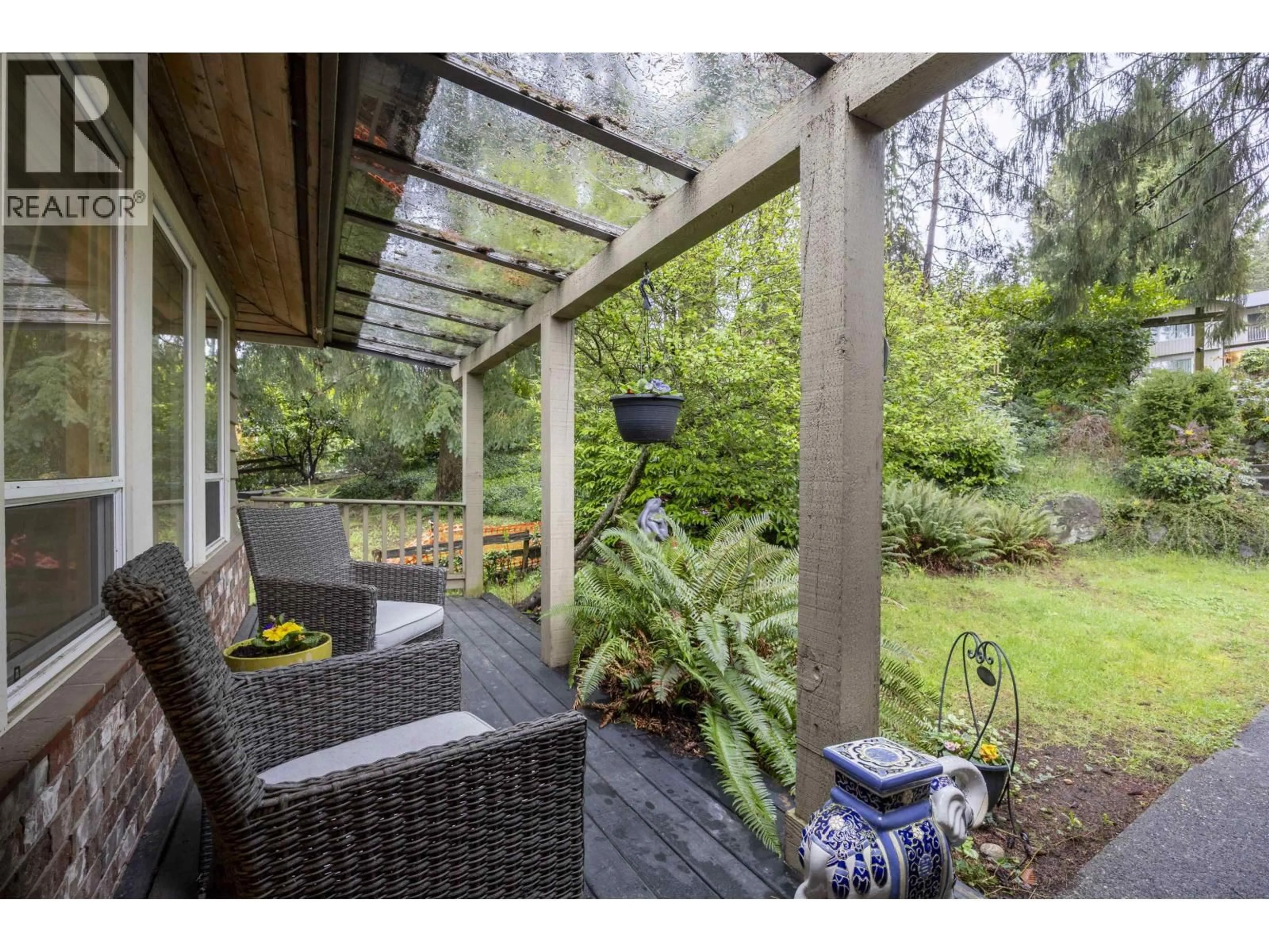 Patio, unknown for 2634 ROGATE AVENUE, Coquitlam British Columbia V3K5S4
