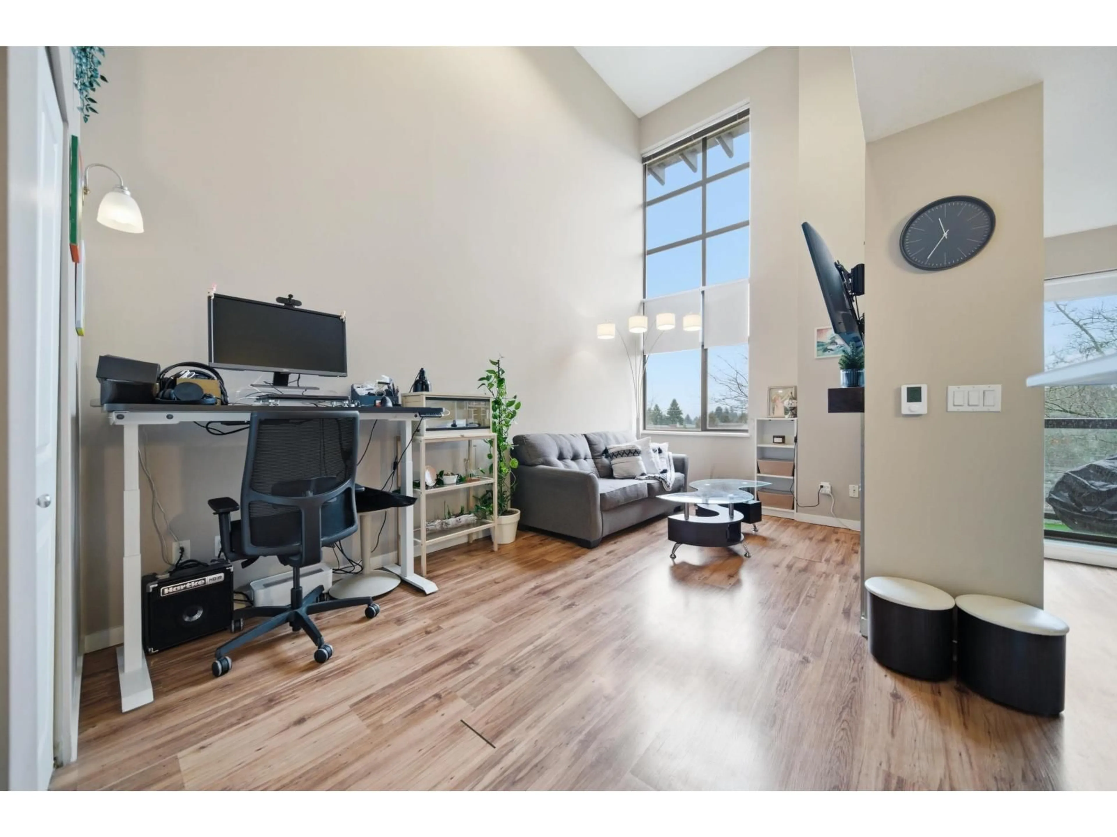A pic of a room for 416 - 10866 CITY PARKWAY, Surrey British Columbia V3T5W9