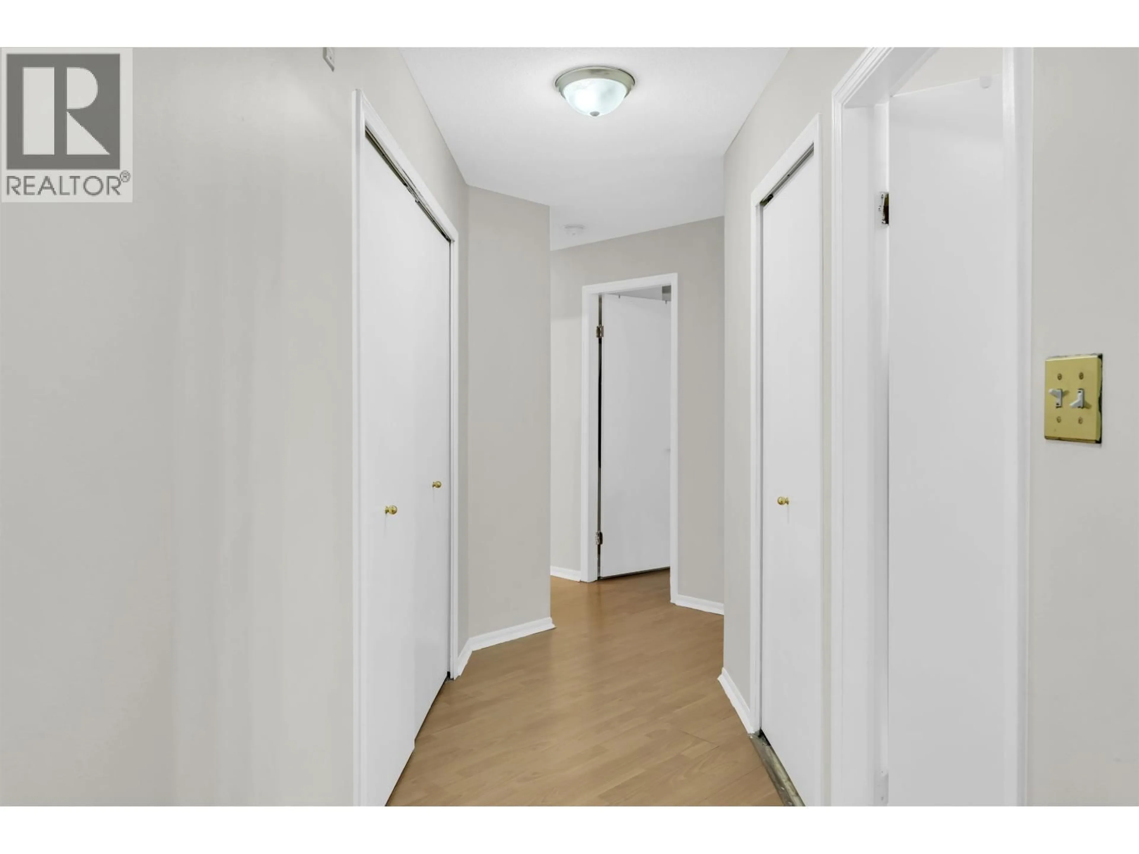 Unknown for 212 - 6939 GILLEY AVENUE, Burnaby British Columbia V5J4W8