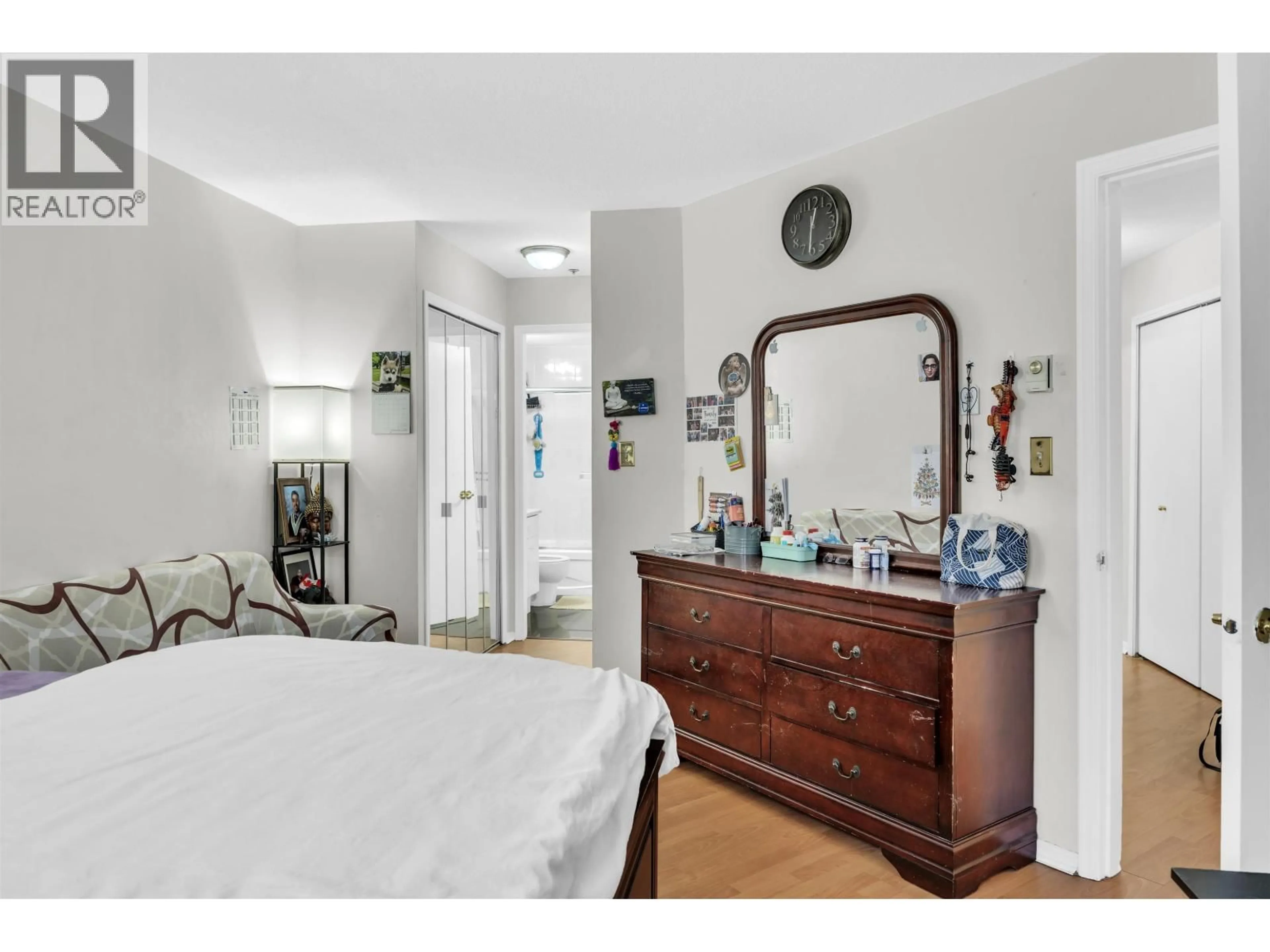 A pic of a room for 212 - 6939 GILLEY AVENUE, Burnaby British Columbia V5J4W8