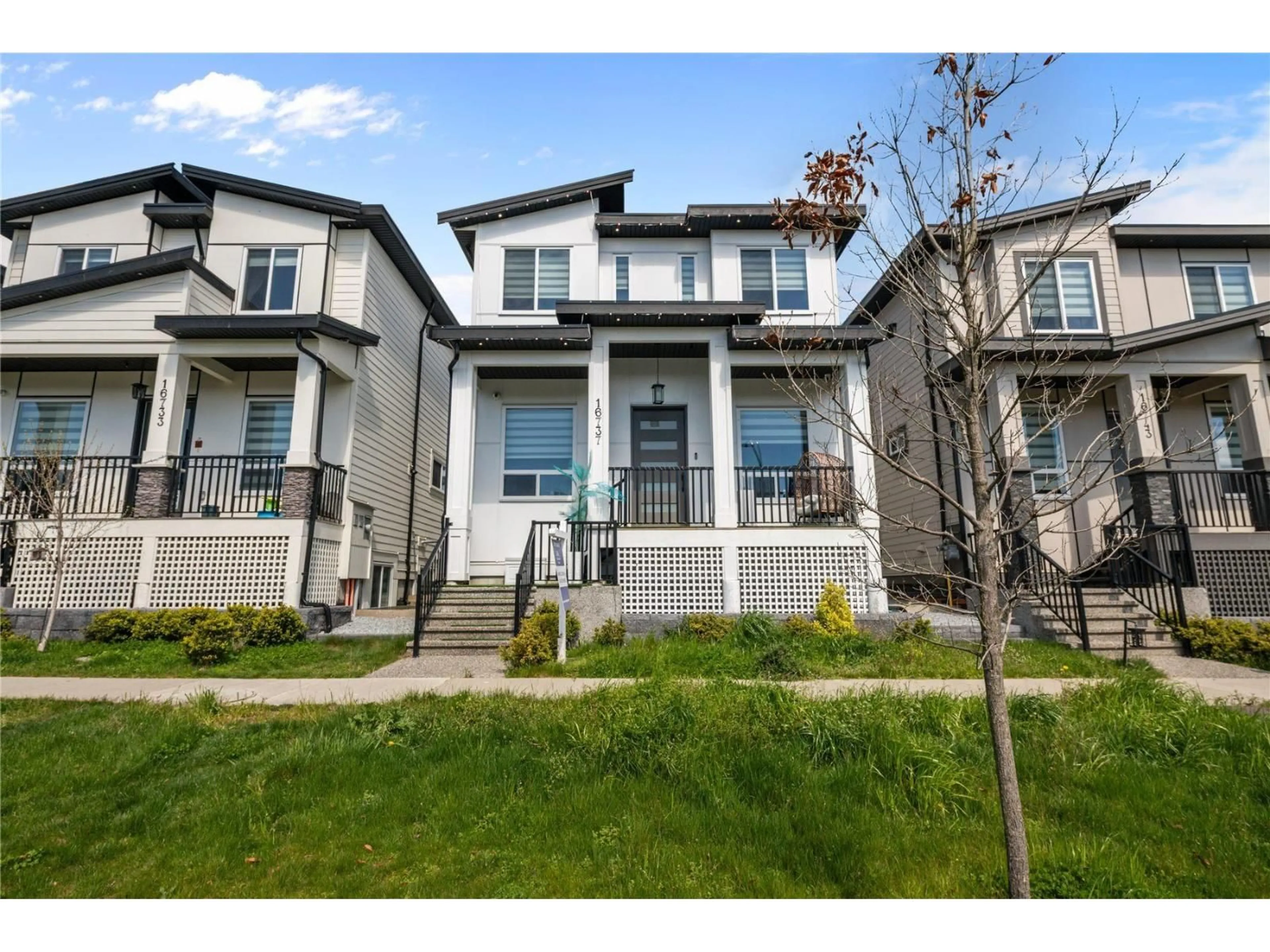 Unknown for 16737 15A AVENUE, Surrey British Columbia V3S9X7