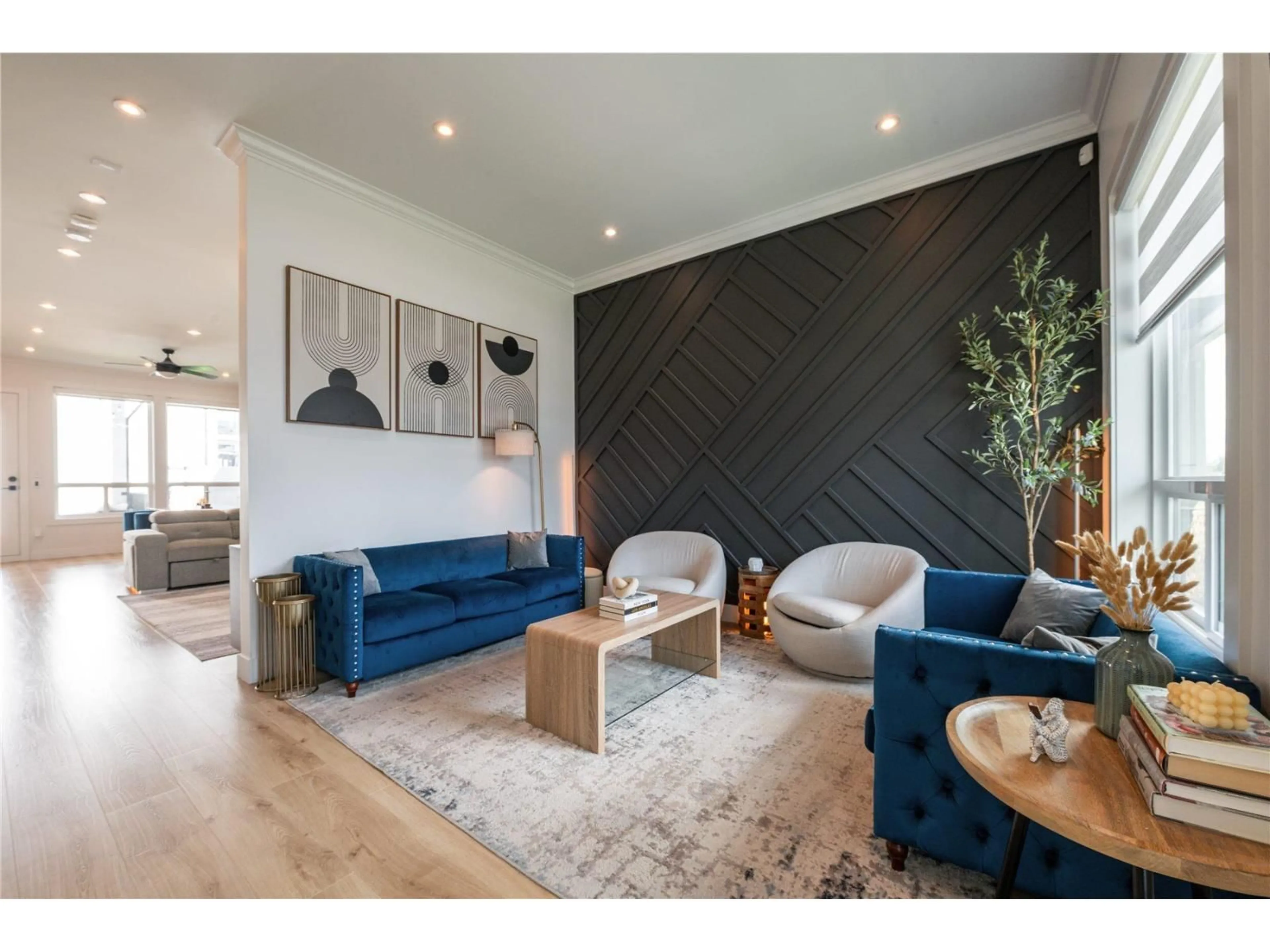 Living room with furniture, unknown for 16737 15A AVENUE, Surrey British Columbia V3S9X7