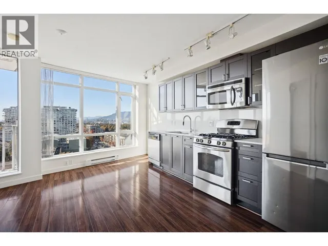 1010 - 4815 ELDORADO MEWS, Vancouver 3
