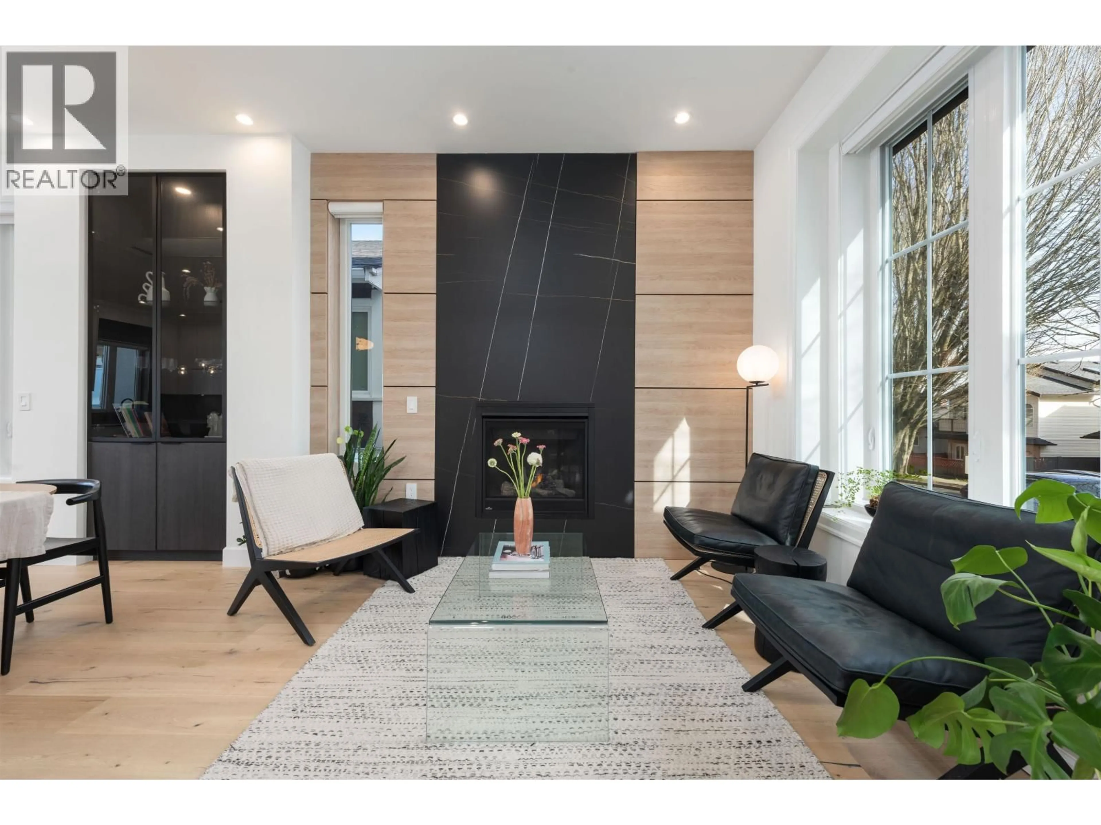 Living room with furniture, unknown for 5059 SHERBROOKE STREET, Vancouver British Columbia V5W3M1