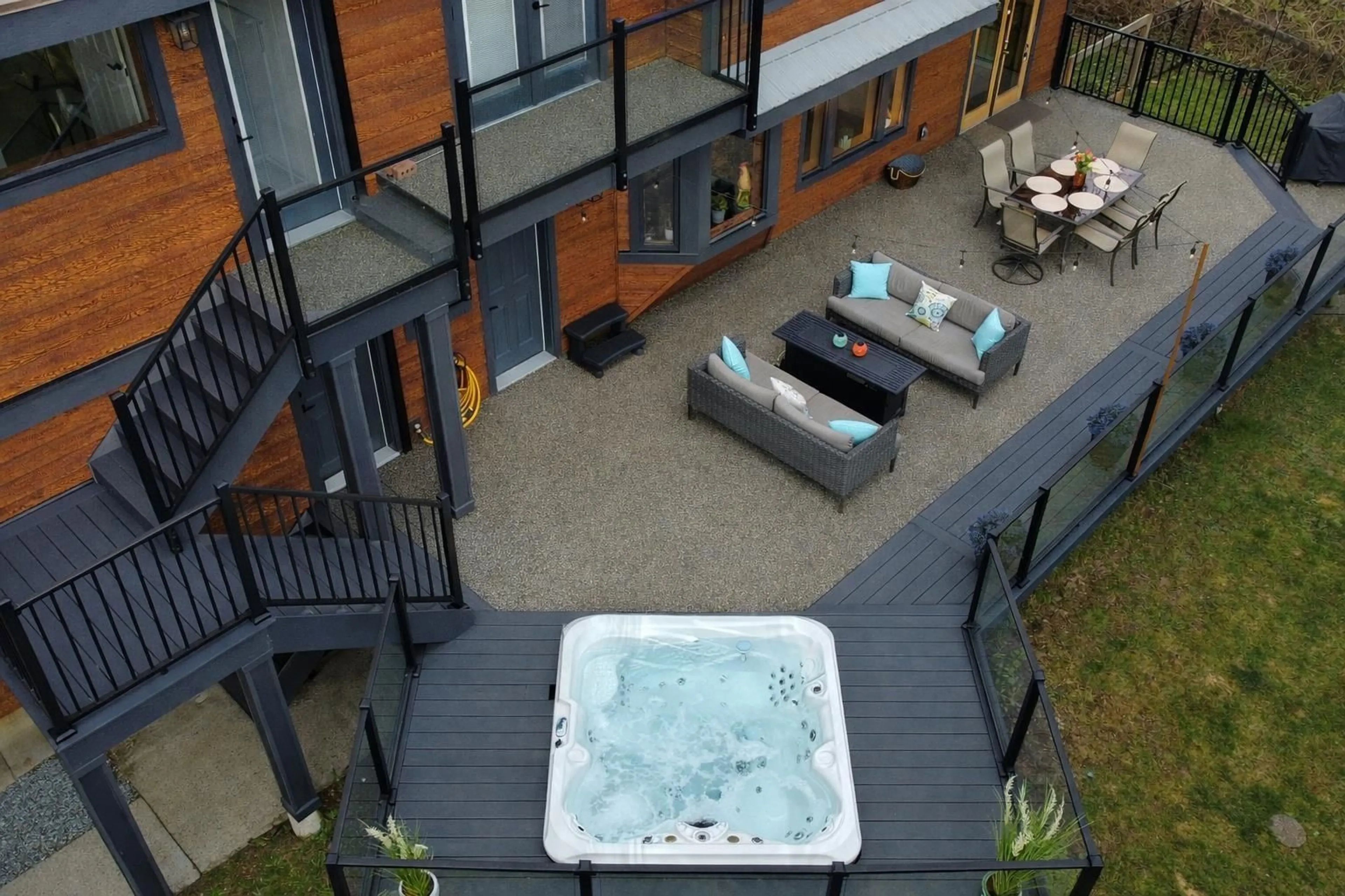 Patio, unknown for 32744 RICHARDS AVENUE, Mission British Columbia V2V7E7