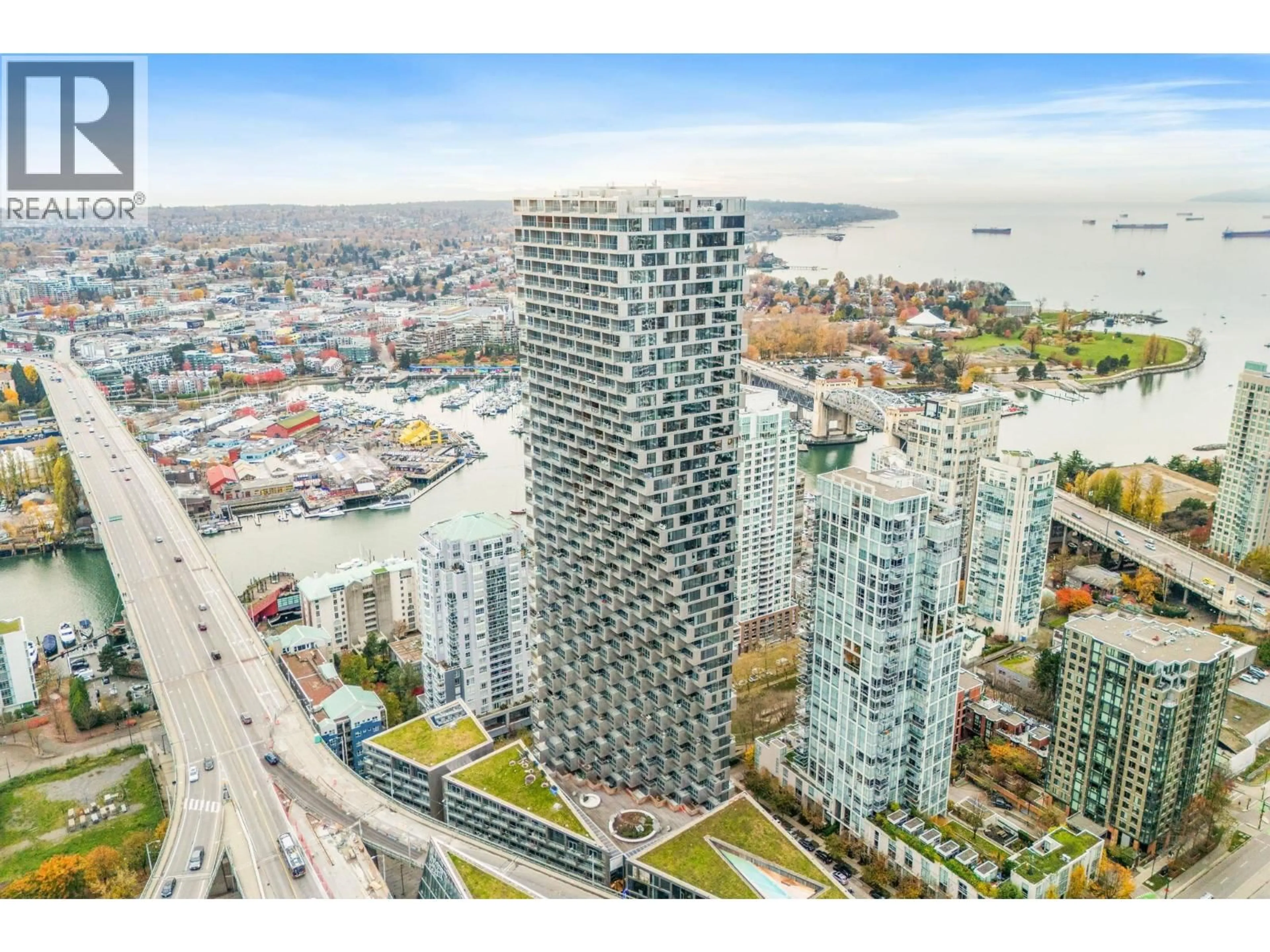 A pic from outside/outdoor area/front of a property/back of a property/a pic from drone, city buildings view from balcony for 306 - 1480 HOWE STREET, Vancouver British Columbia V6Z0G5