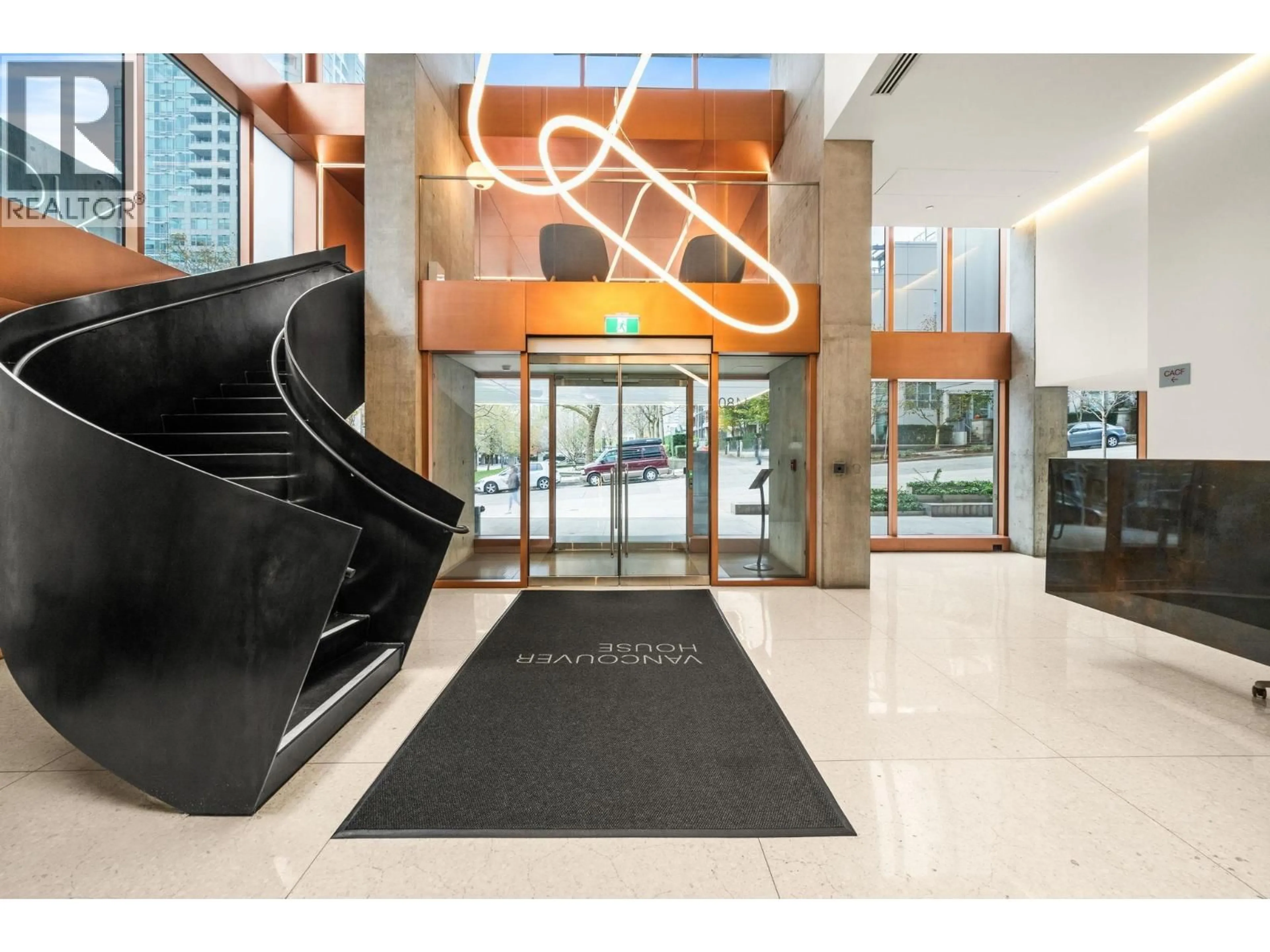 Indoor foyer for 306 - 1480 HOWE STREET, Vancouver British Columbia V6Z0G5