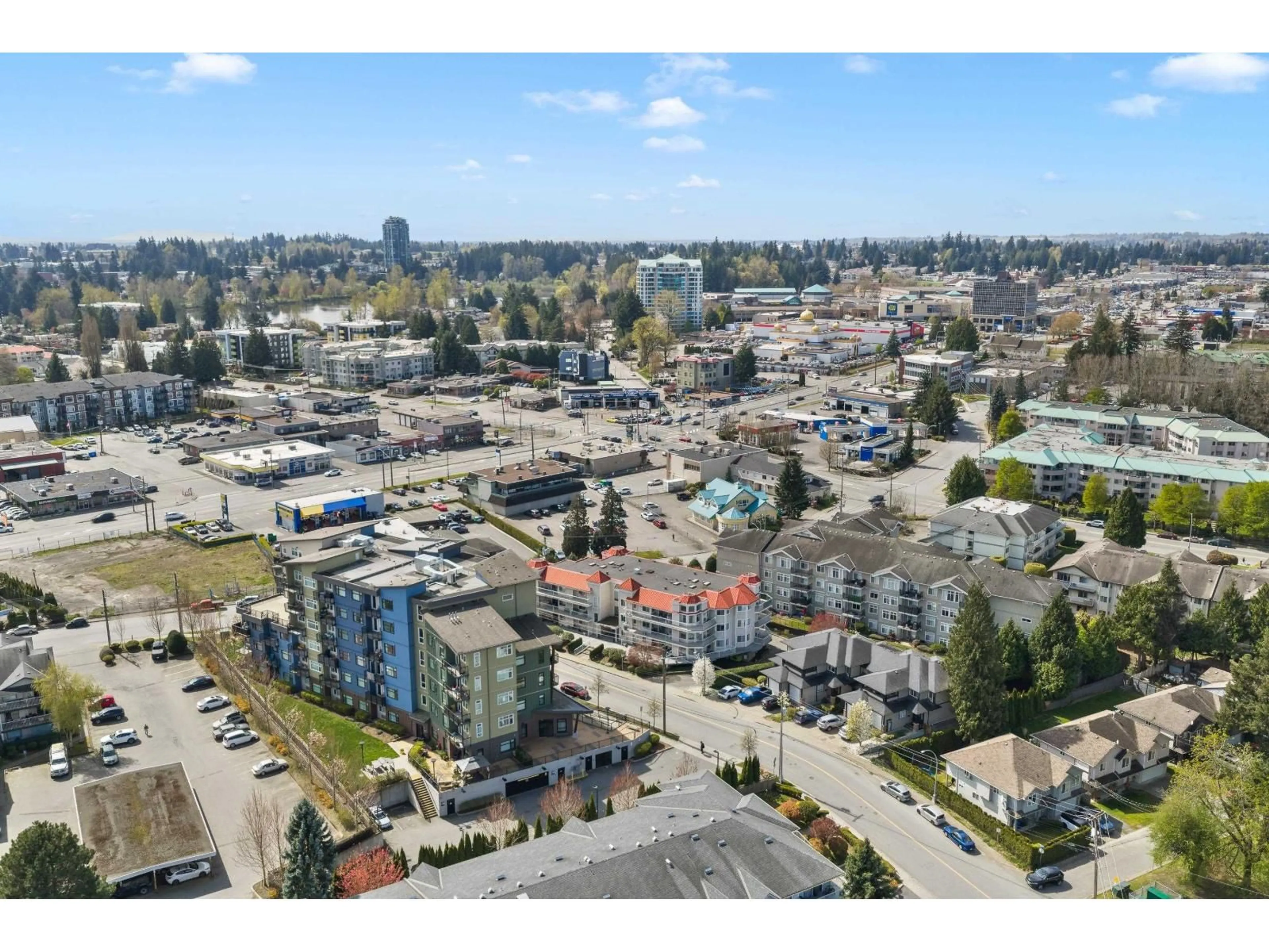 A pic from outside/outdoor area/front of a property/back of a property/a pic from drone, unknown for 1A - 2725 FULLER STREET, Abbotsford British Columbia V2S3K2