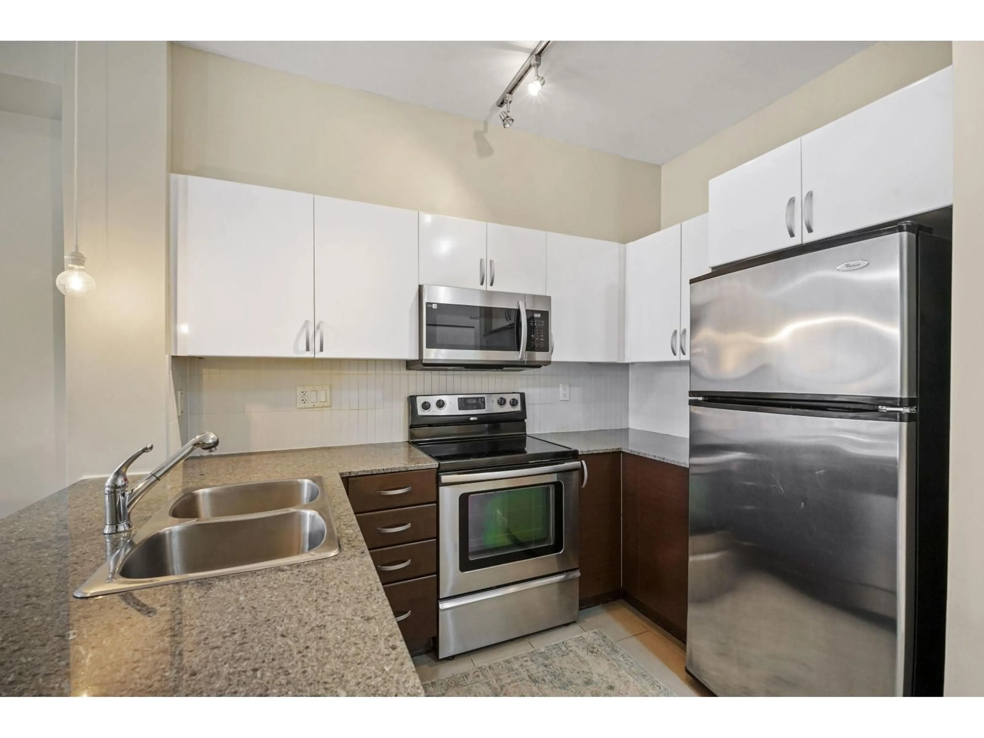 Standard kitchen, unknown for 229 - 13789 107A AVENUE, Surrey British Columbia V3T0B8