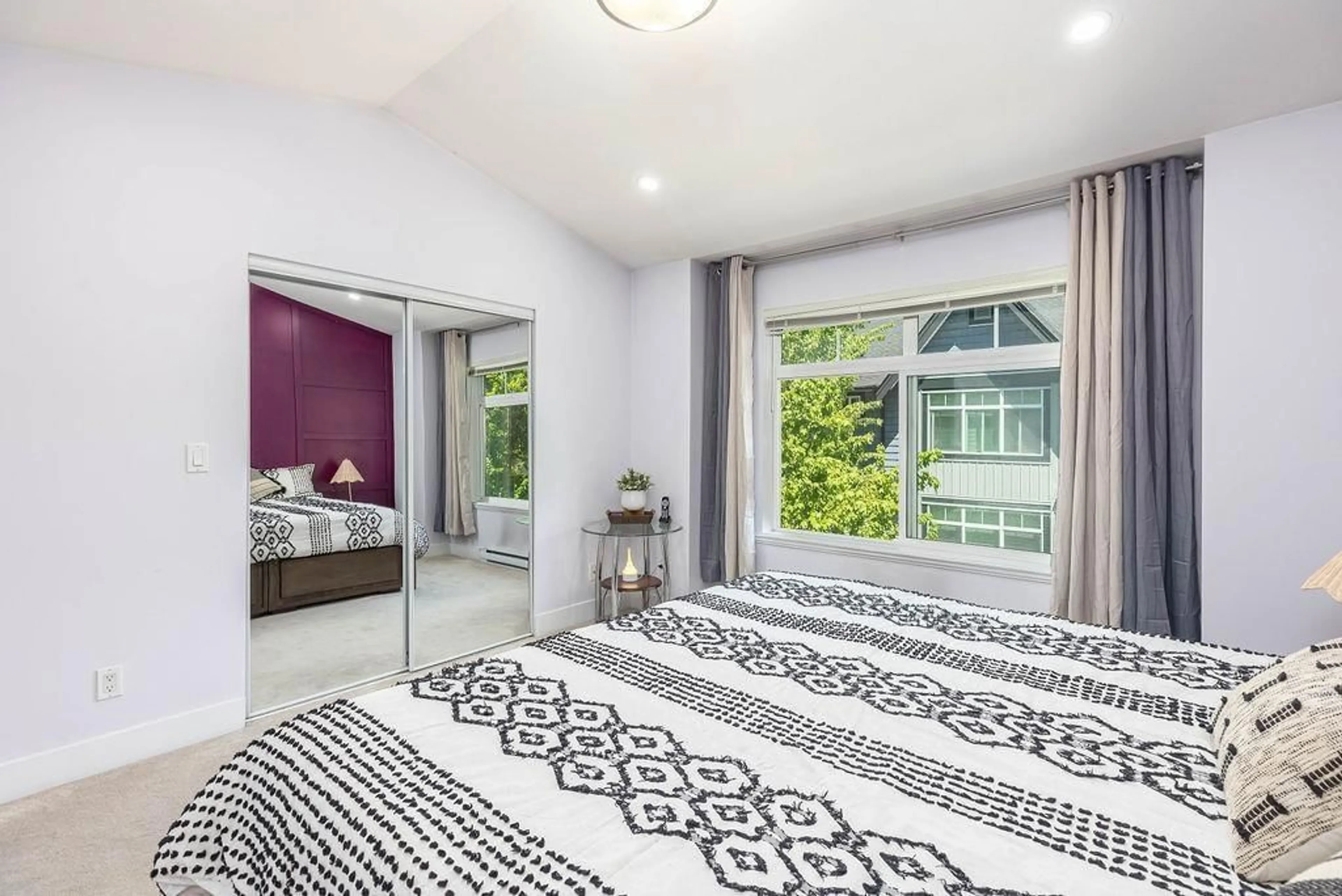 Bedroom with bed, carpet floor for 138 - 6299 144 STREET, Surrey British Columbia V3X1A2