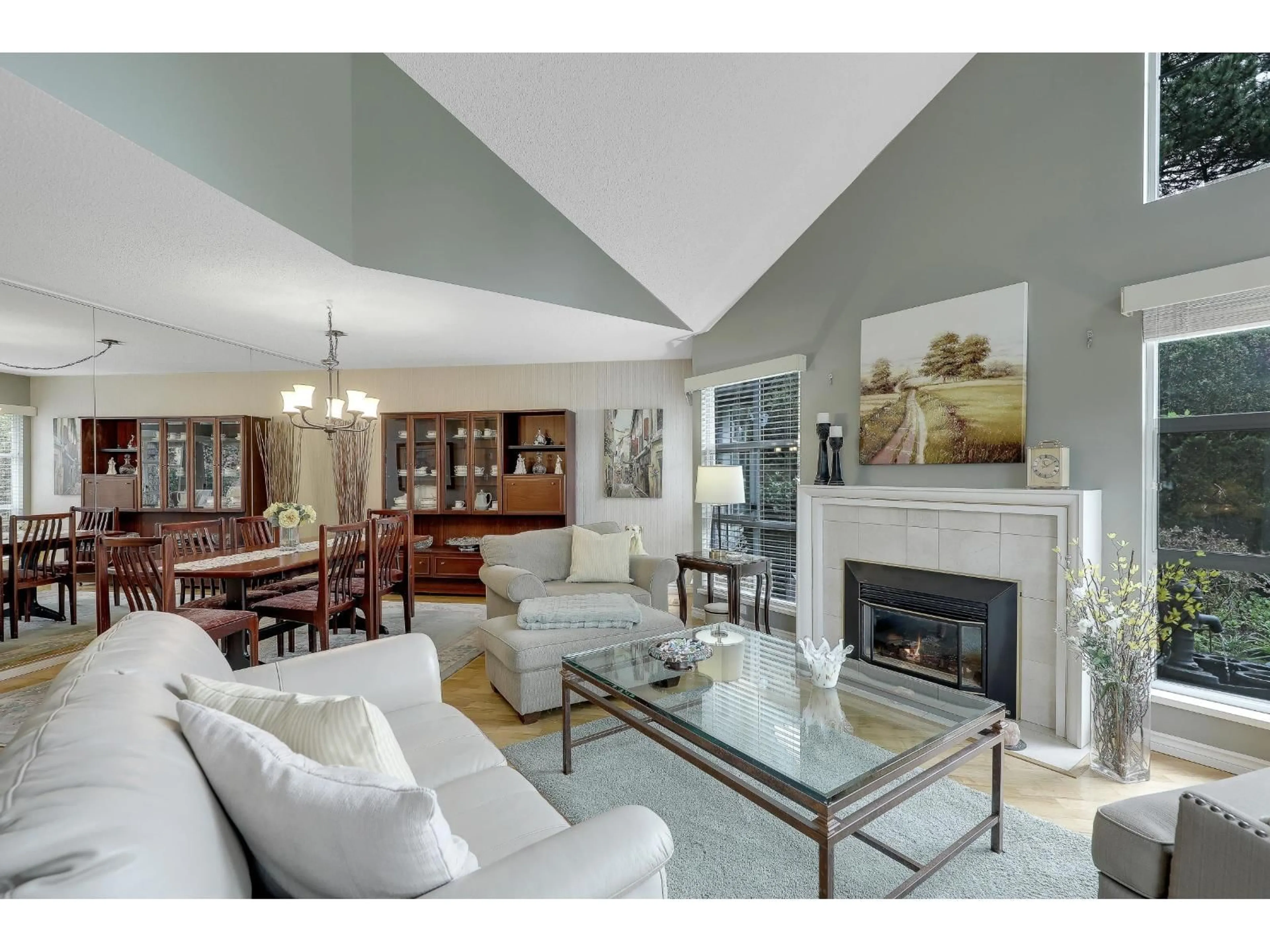 Living room with furniture, unknown for 12015 BOUNDARY DRIVE SOUTH, Surrey British Columbia V3X2B5