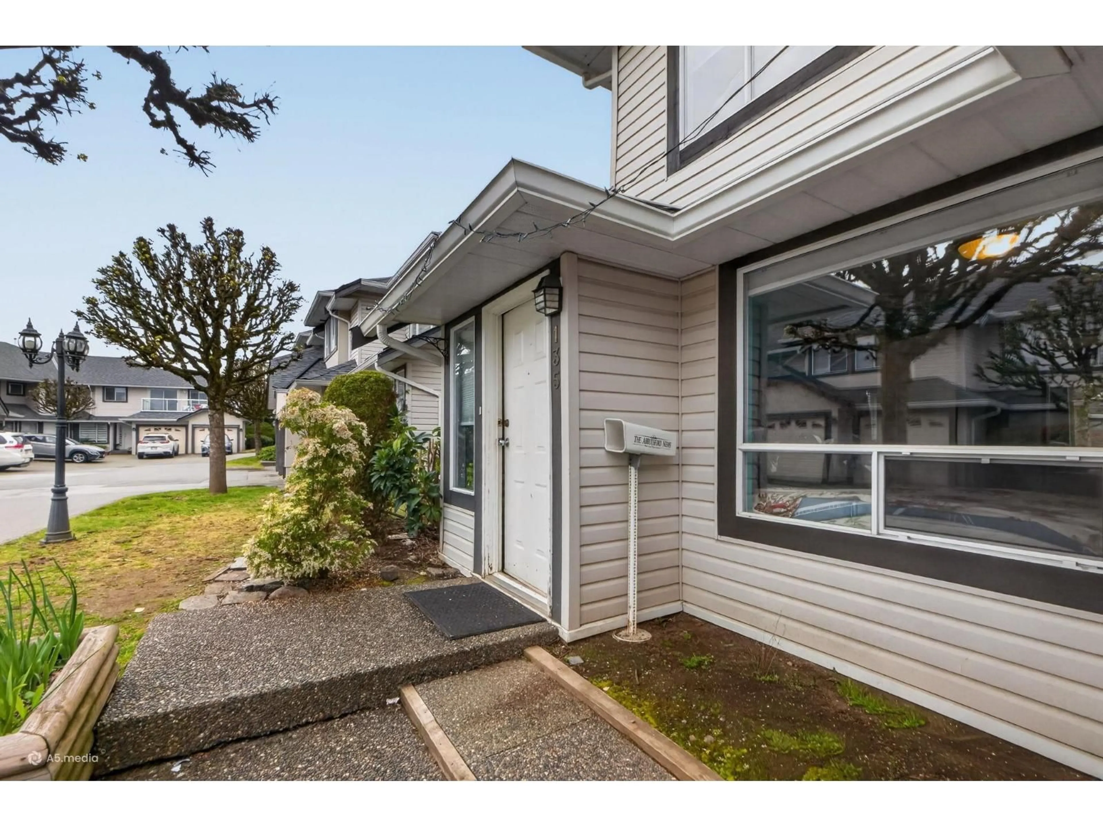 Home with vinyl exterior material, street for 135 - 3160 TOWNLINE ROAD, Abbotsford British Columbia V2T5P4