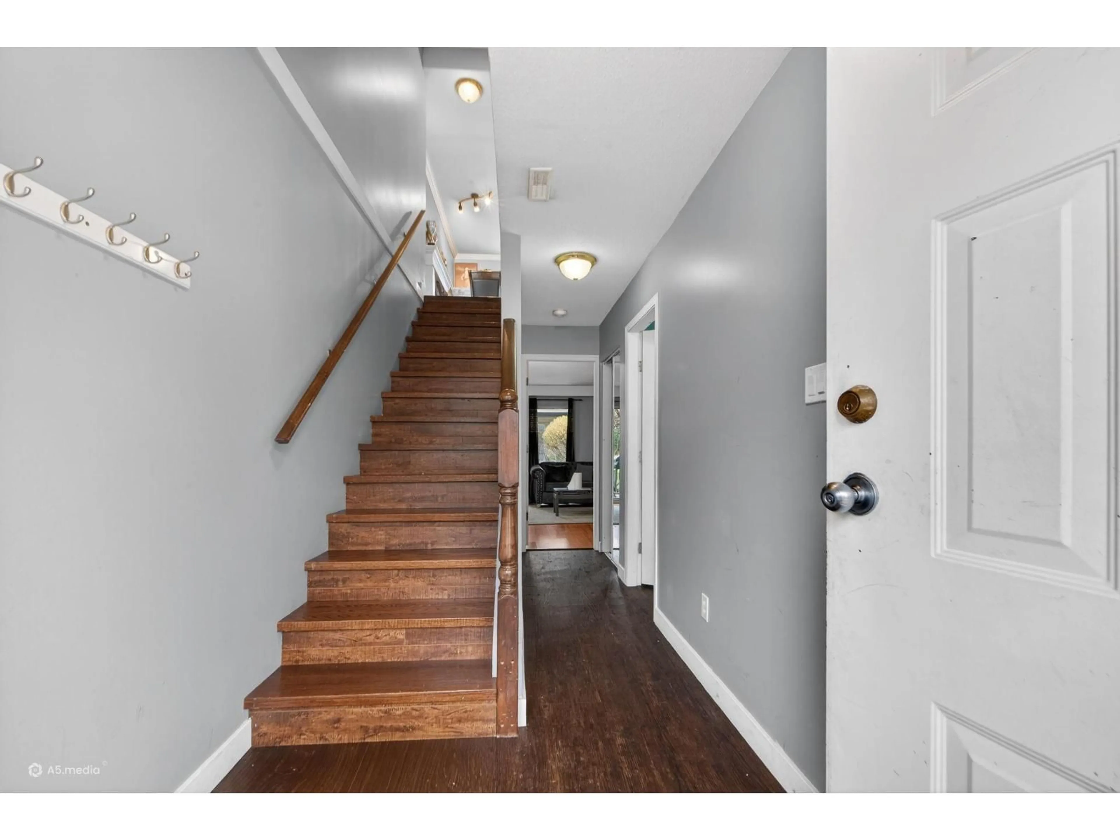 Indoor entryway for 135 - 3160 TOWNLINE ROAD, Abbotsford British Columbia V2T5P4