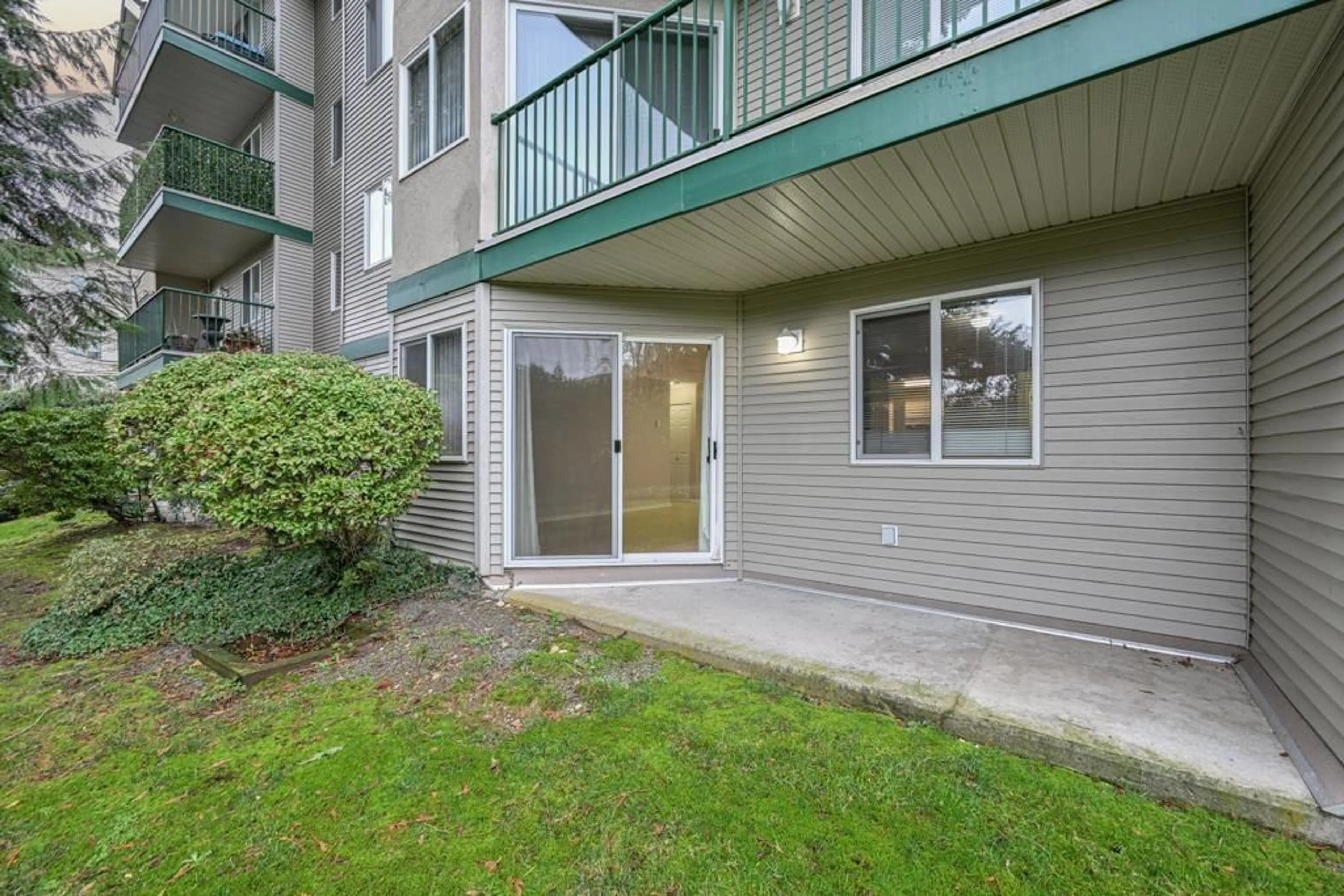 Patio, water/lake/river/ocean view for 108 - 31771 PEARDONVILLE ROAD, Abbotsford British Columbia V2T5S7