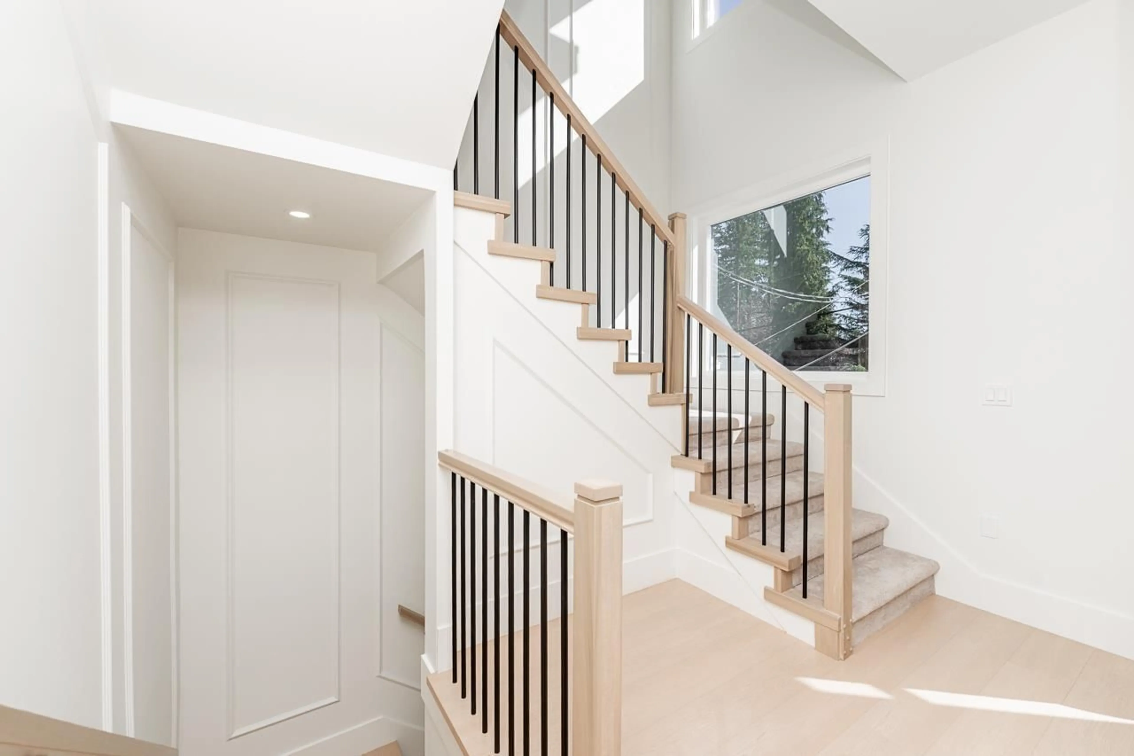 Stairs for 2 - 14259 PARK DRIVE, Surrey British Columbia V3R5P1
