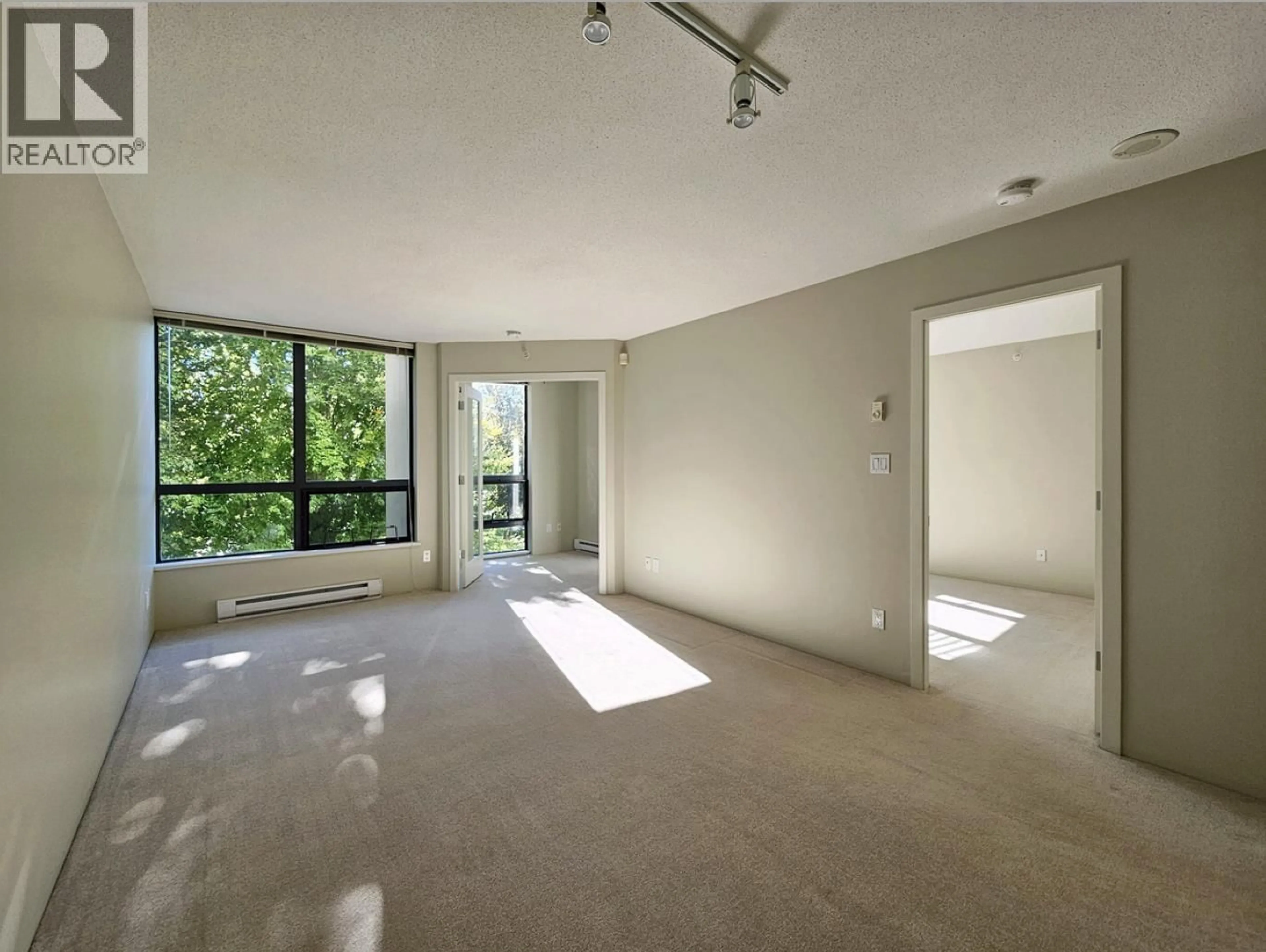 A pic of a room for 303 - 3588 CROWLEY DRIVE, Vancouver British Columbia V5R6H3