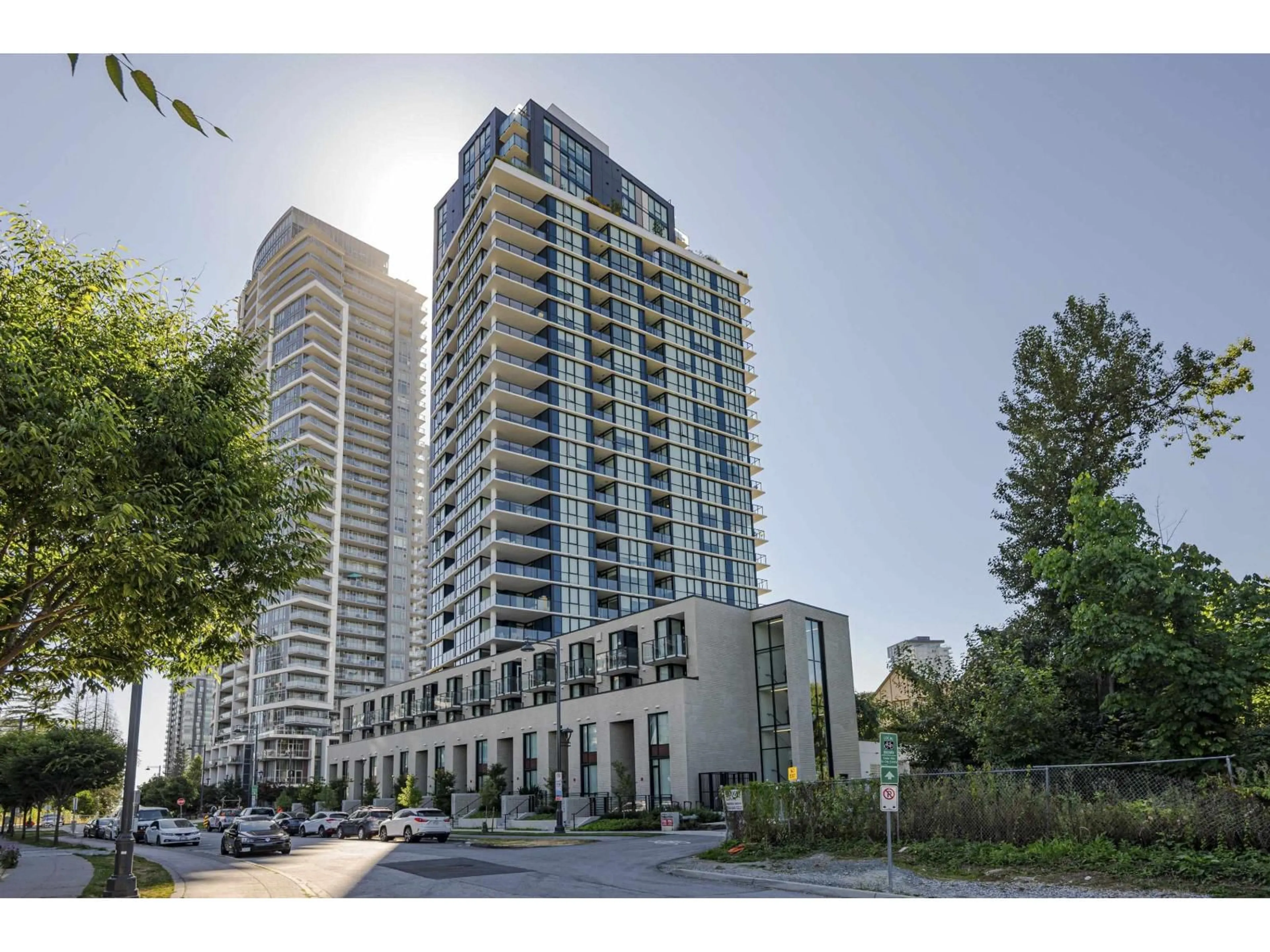 Unknown for 2204 - 10333 133 STREET, Surrey British Columbia V3T0V1