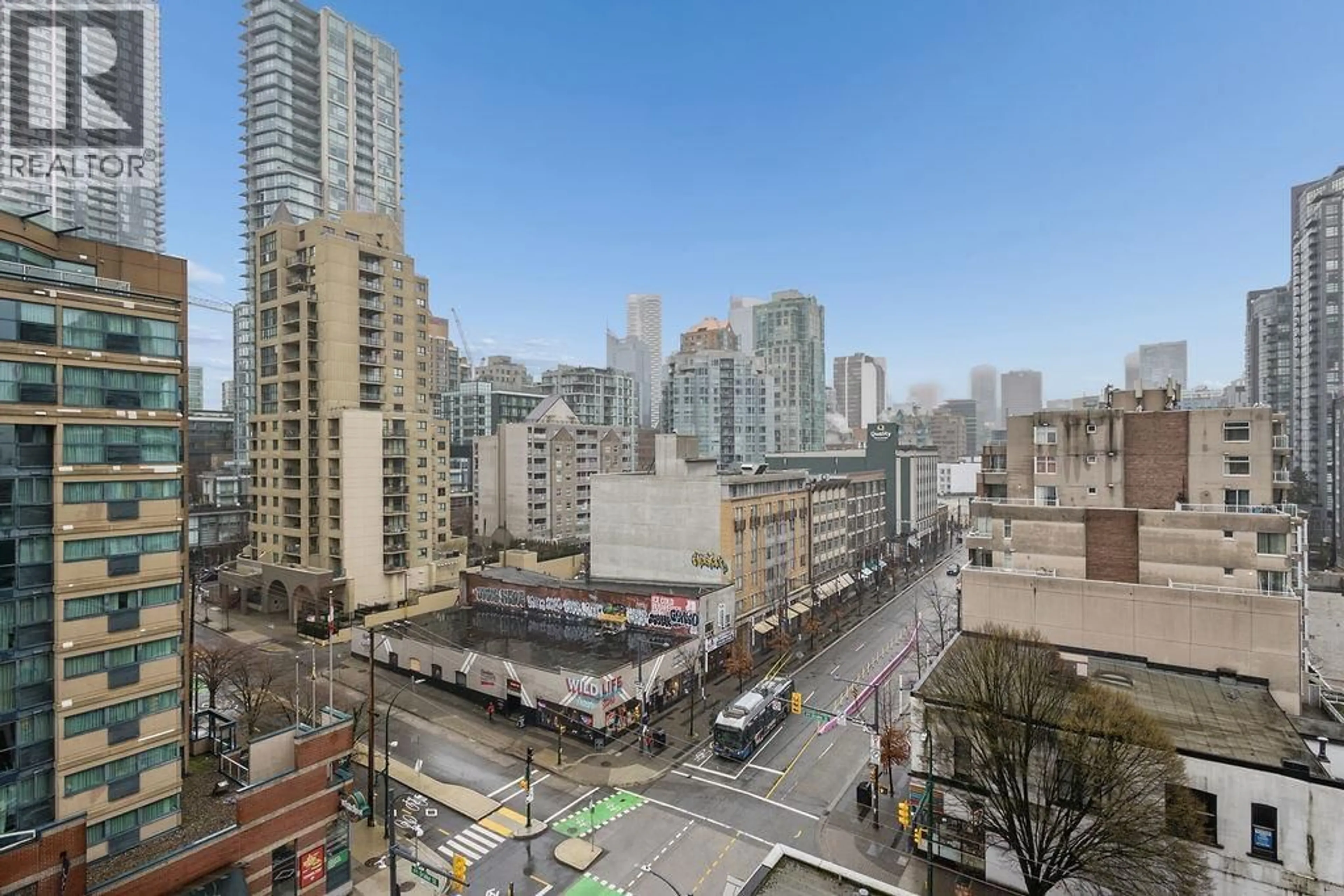 Patio, city buildings view from balcony for 902 - 1325 ROLSTON STREET, Vancouver British Columbia V6B0M2