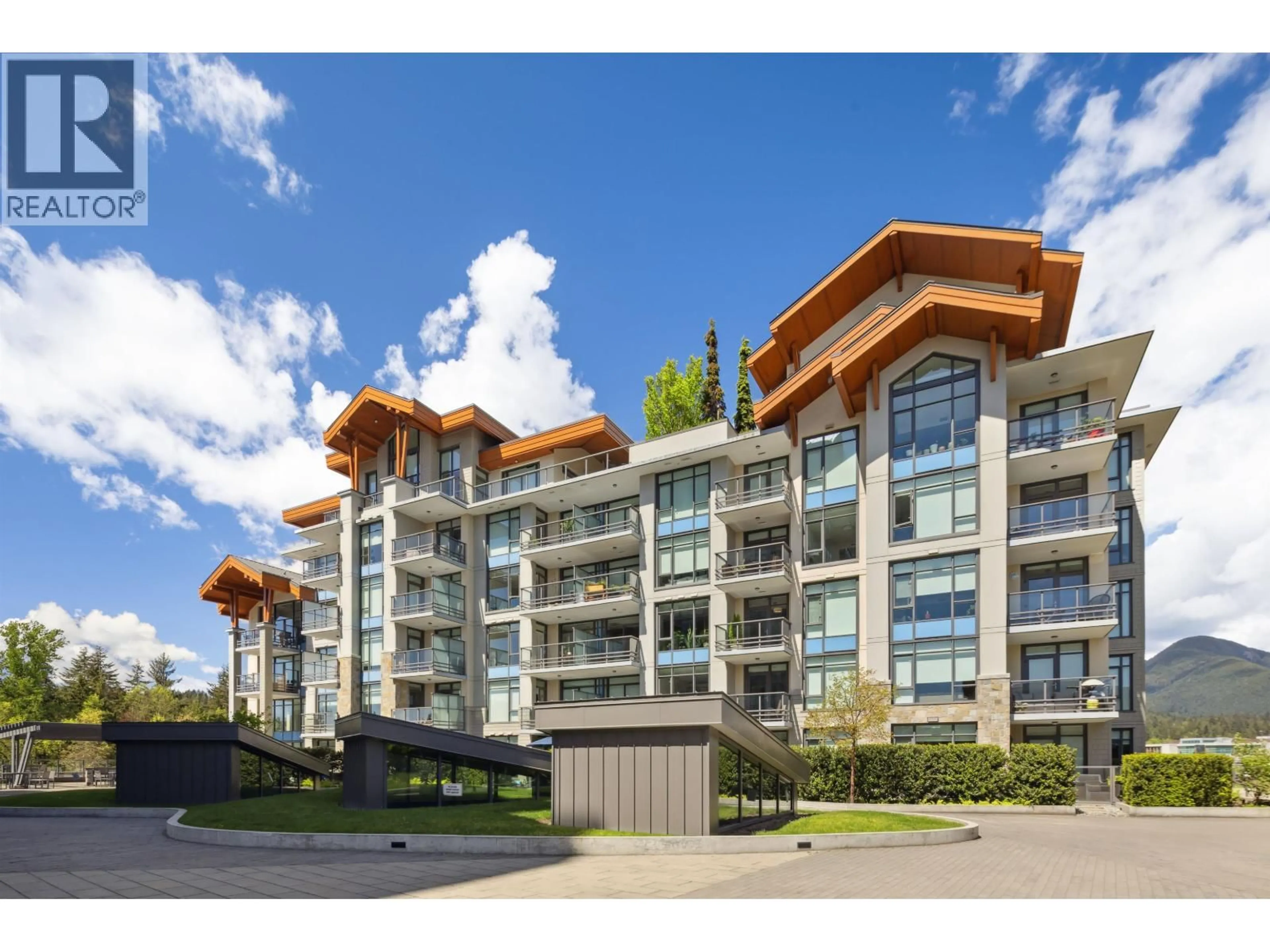 Unknown for 403 - 2780 VALLEY CENTRE AVENUE, North Vancouver British Columbia V7J0C4