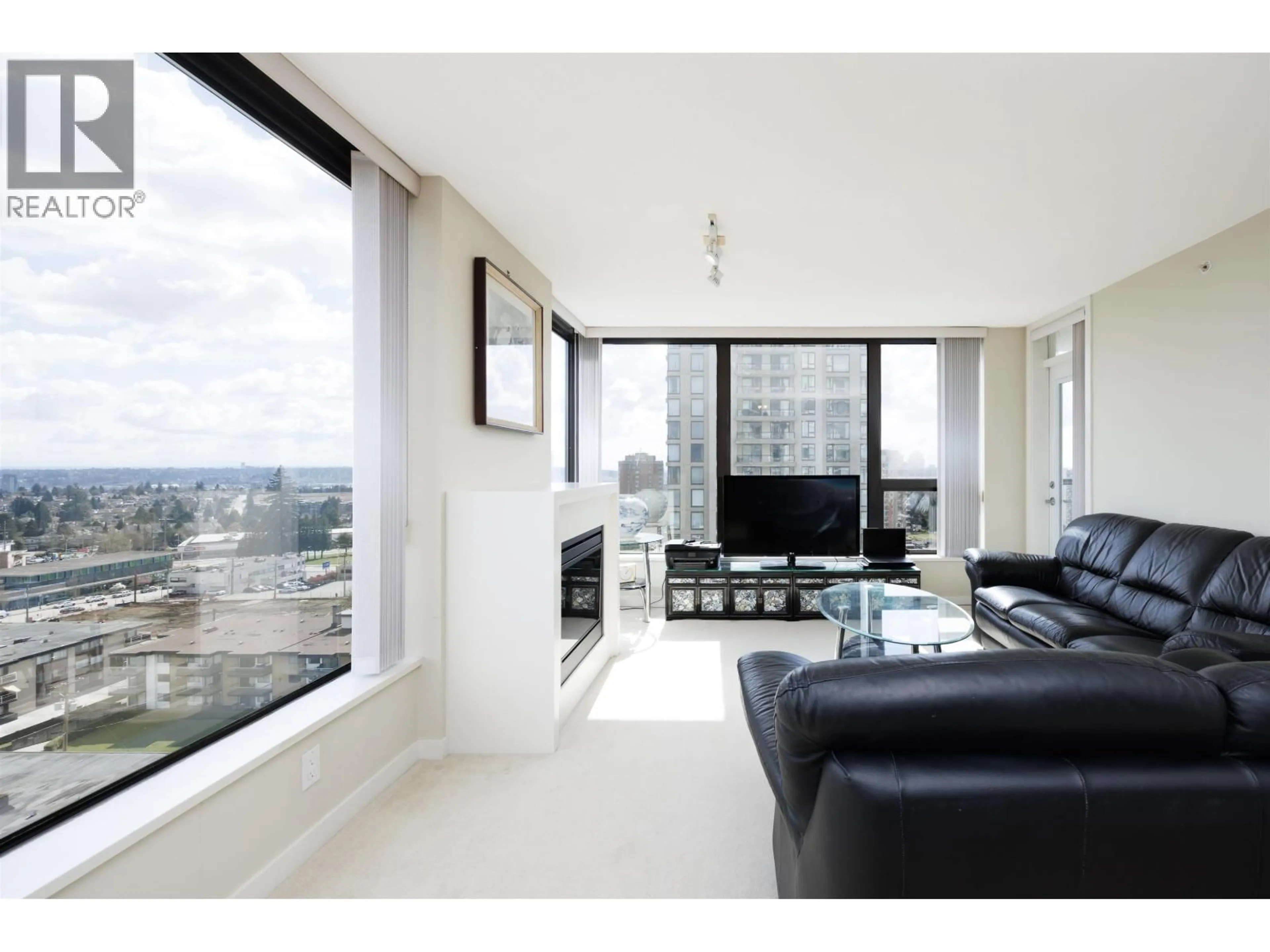 Living room with furniture, unknown for 1408 - 7178 COLLIER STREET, Burnaby British Columbia V5E4N7