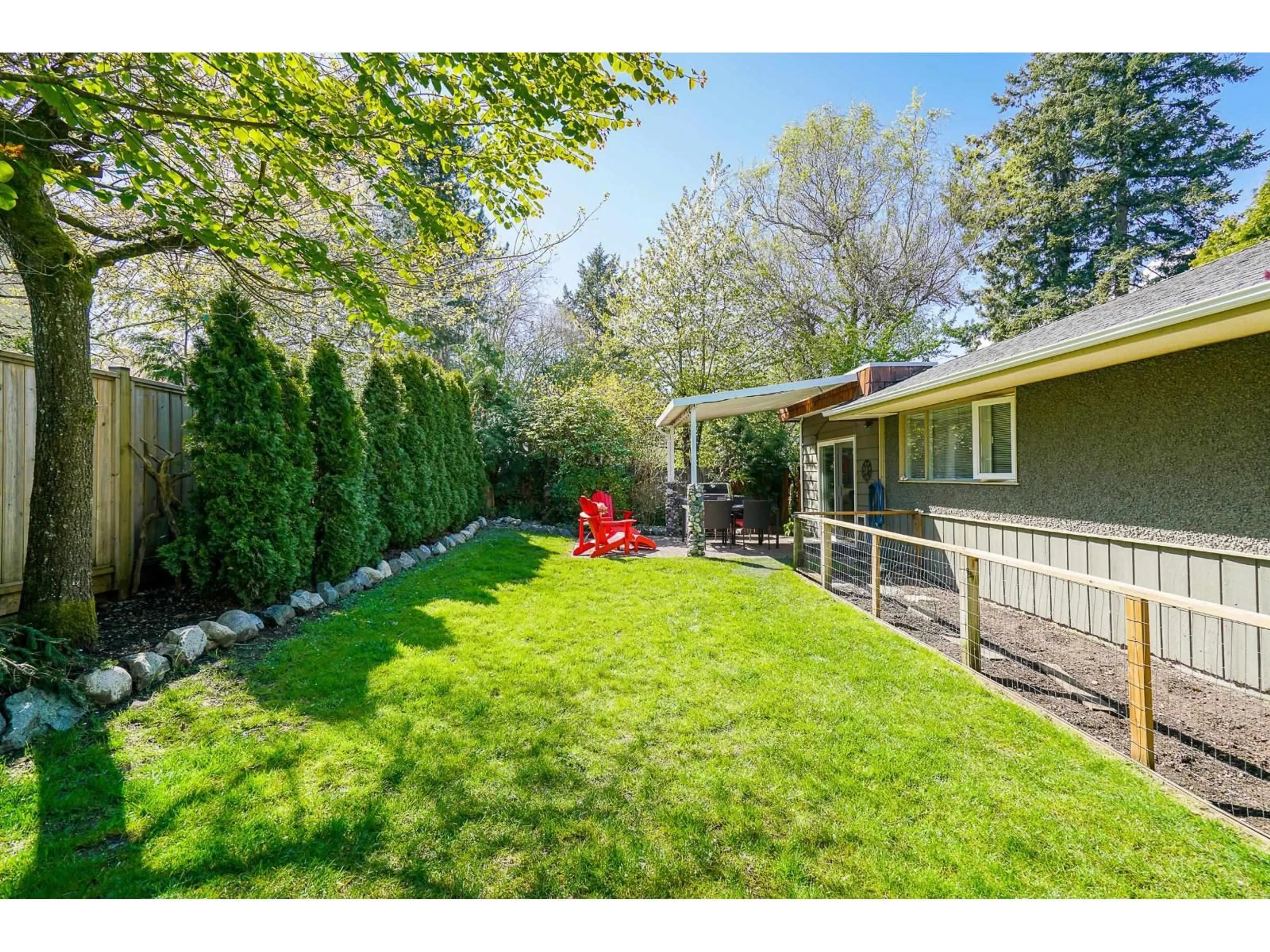 Patio, unknown for 15460 26 AVENUE, Surrey British Columbia V4P1C6