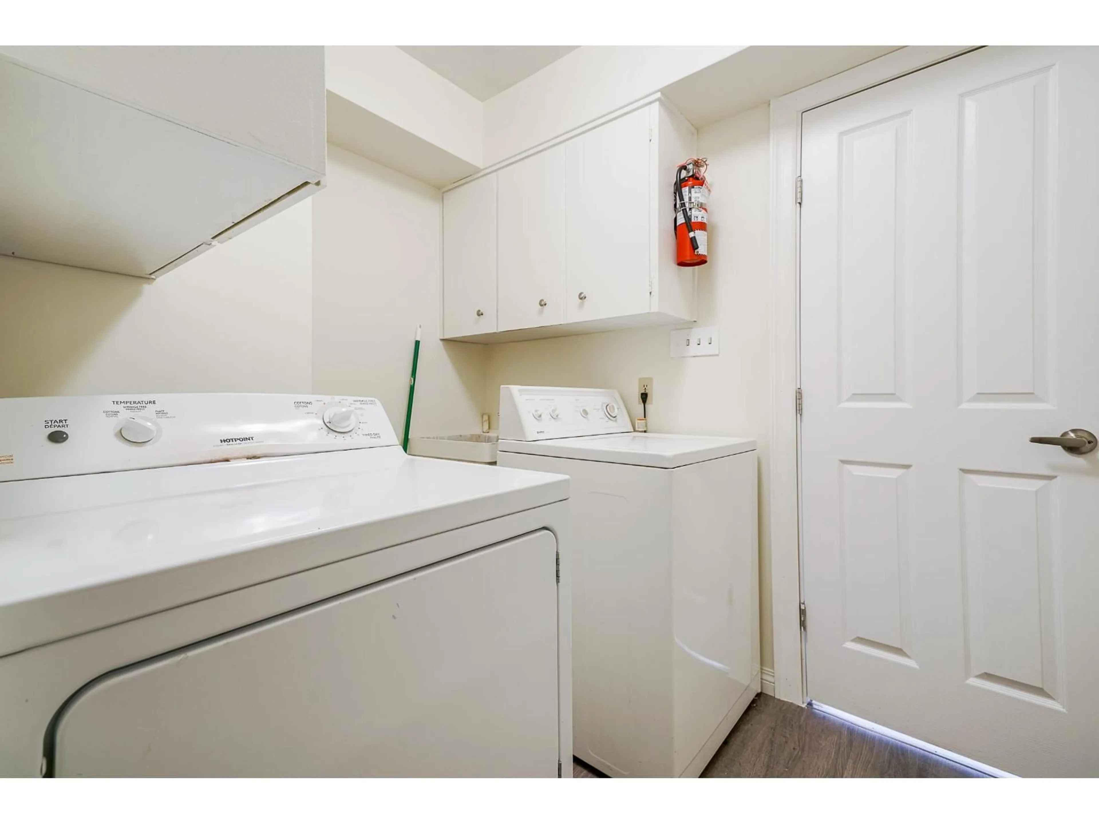 Laundry room for 15460 26 AVENUE, Surrey British Columbia V4P1C6