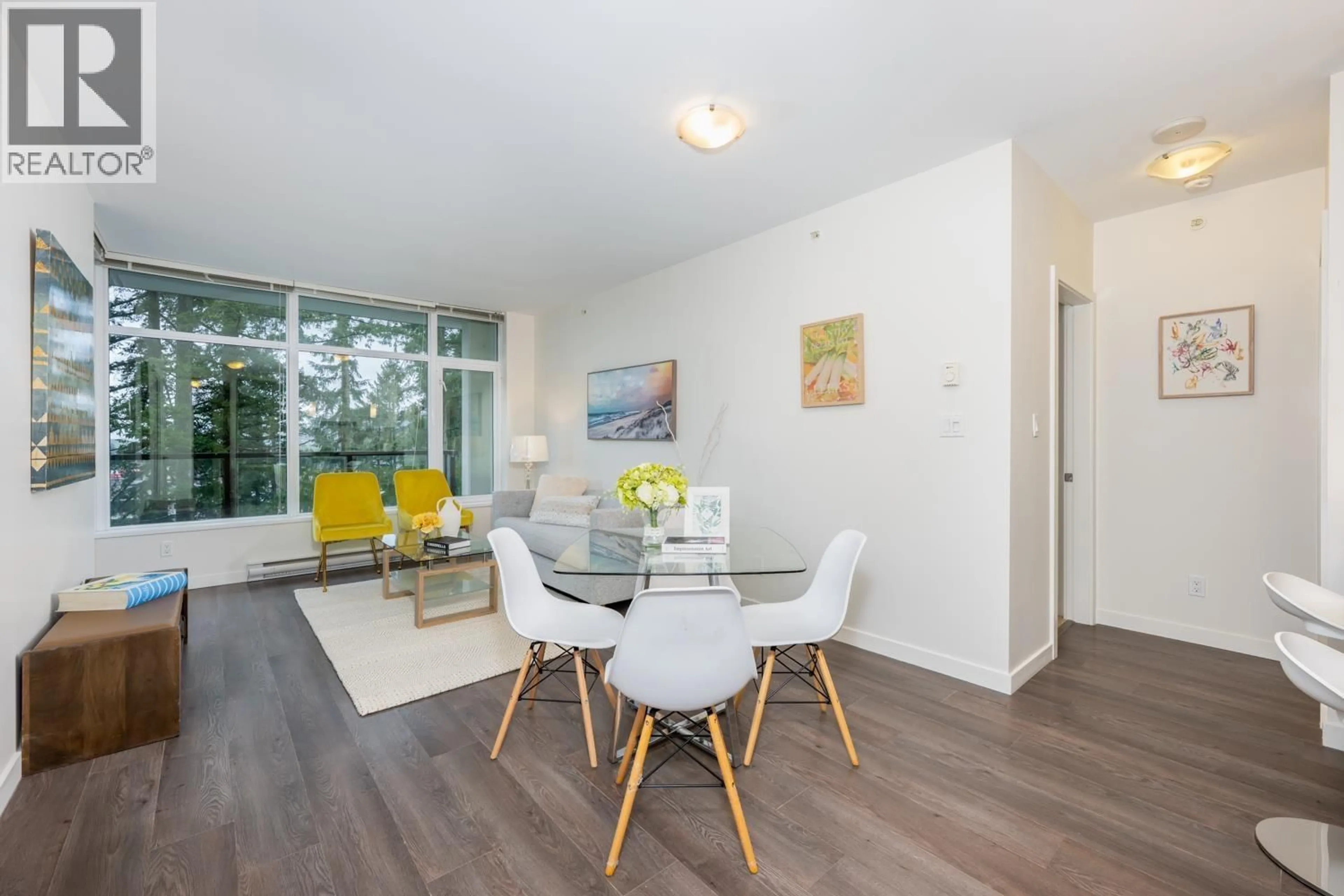 Dining room, wood/laminate floor for 1005 - 3080 LINCOLN AVENUE, Coquitlam British Columbia V3B0L9
