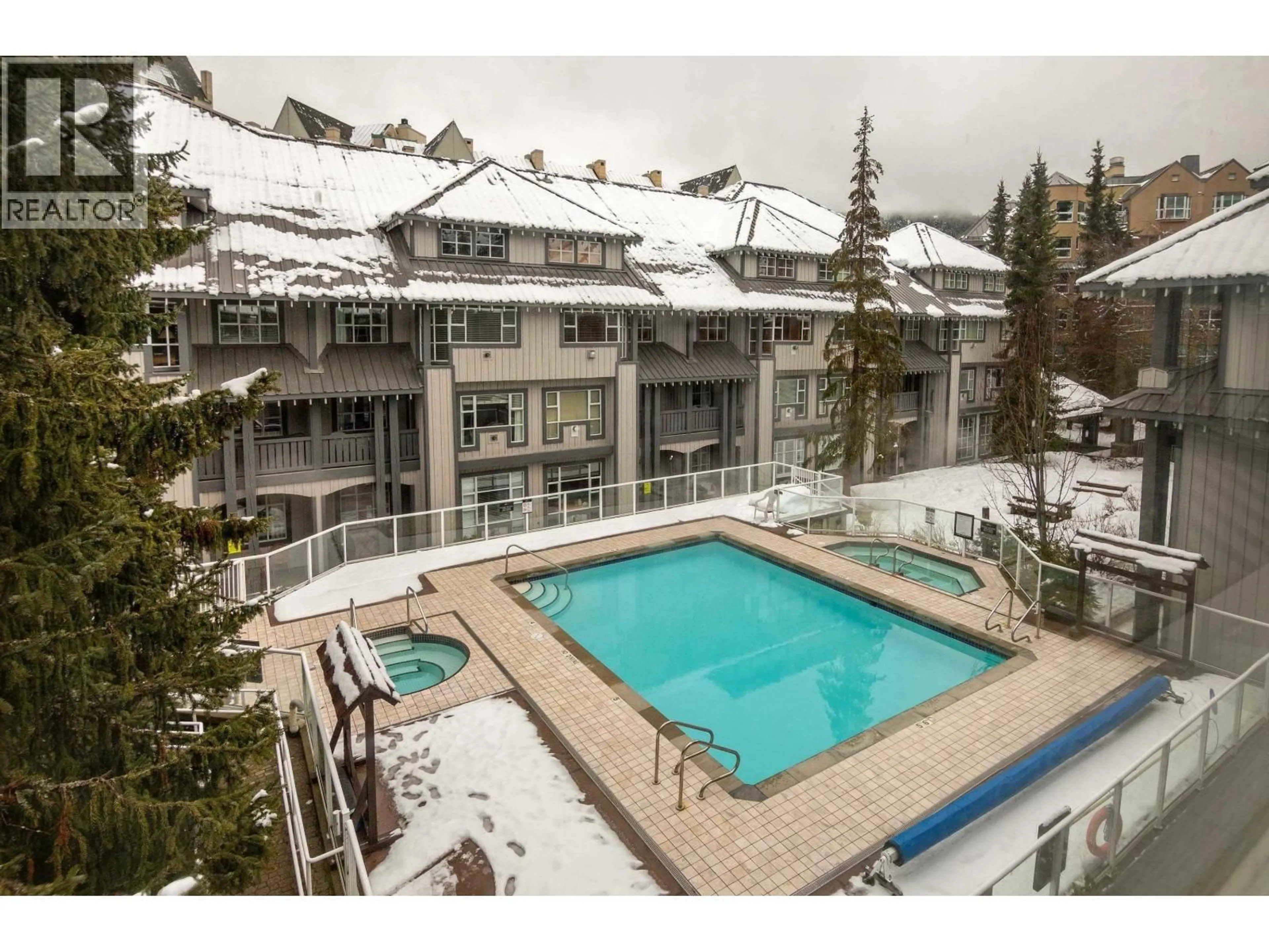 Pool for 339 - 4573 CHATEAU BOULEVARD, Whistler British Columbia V8E0Z5