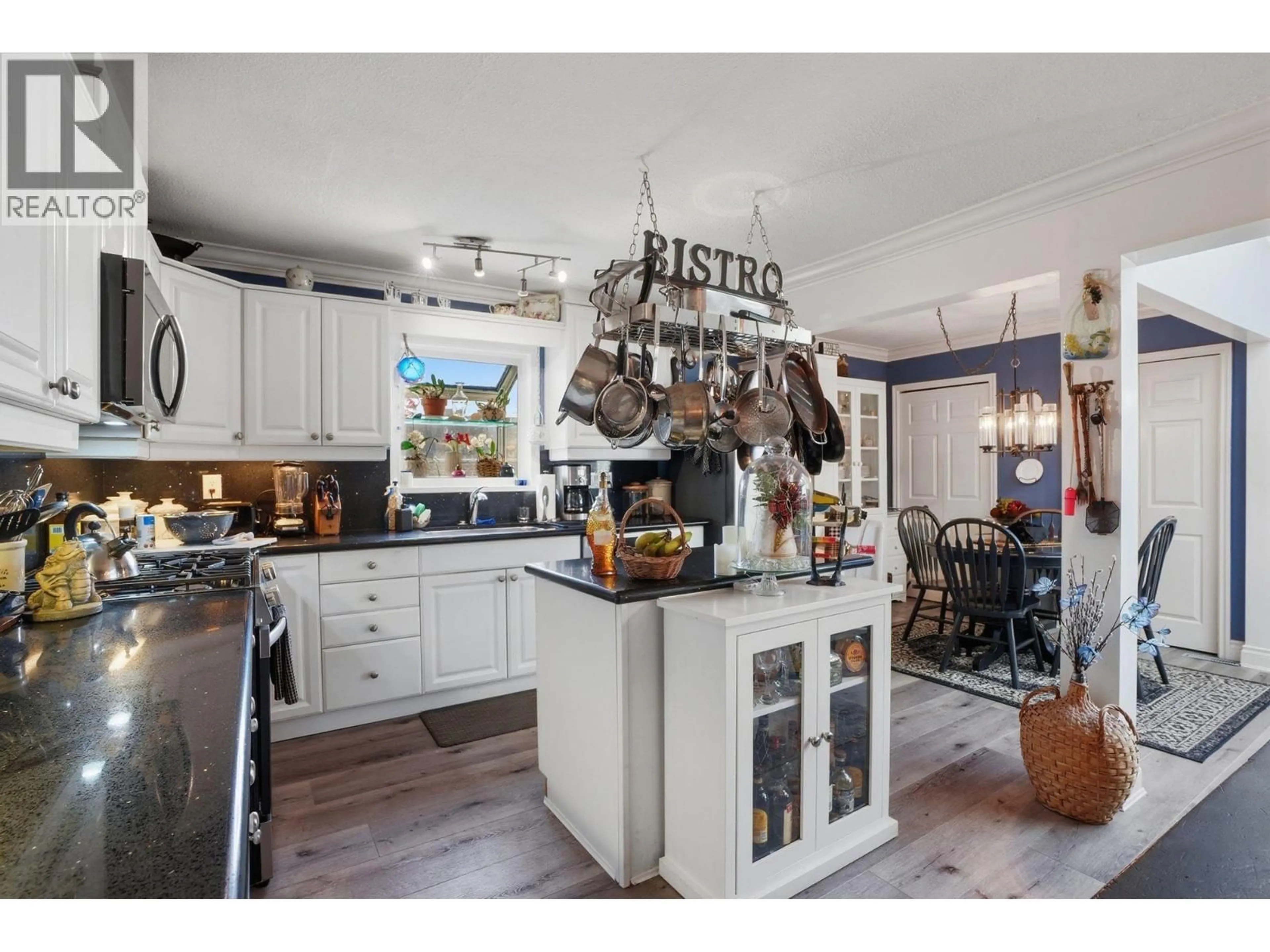 Open concept kitchen, unknown for 7217 MARY AVENUE, Burnaby British Columbia V5E3K6