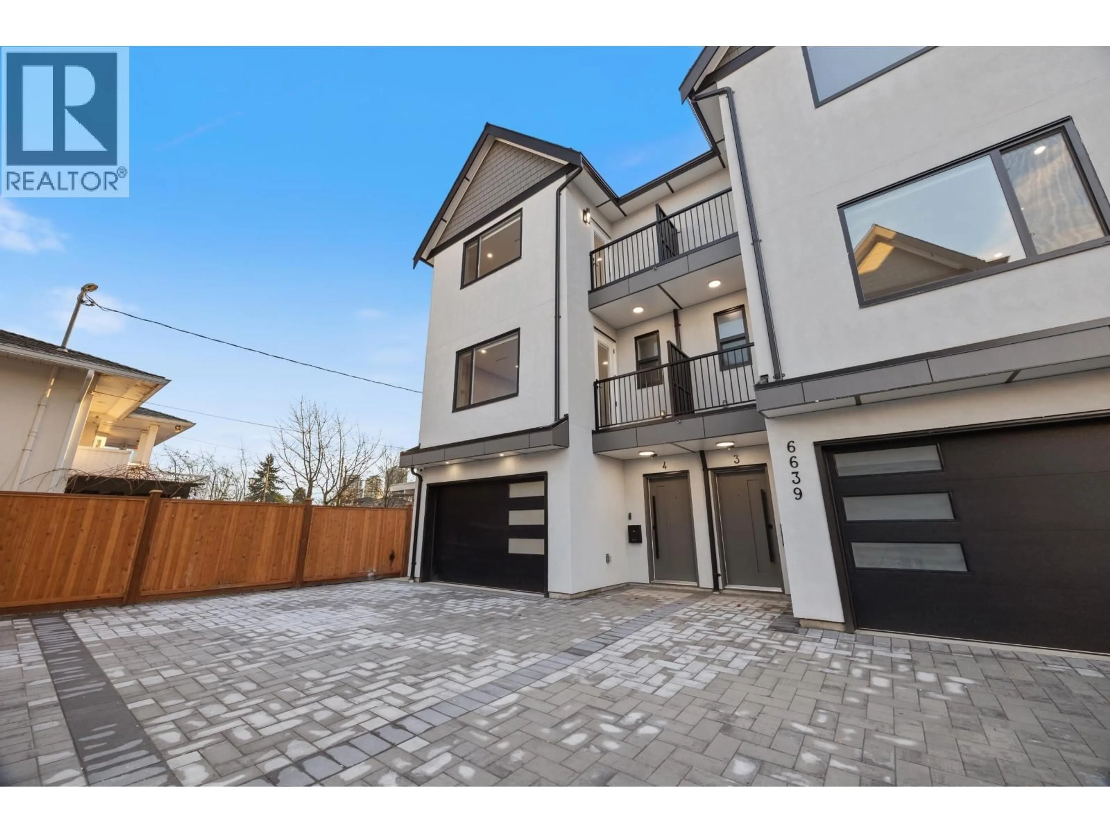 Unknown for 4 - 6639 ACACIA AVENUE, Burnaby British Columbia V5E3J8