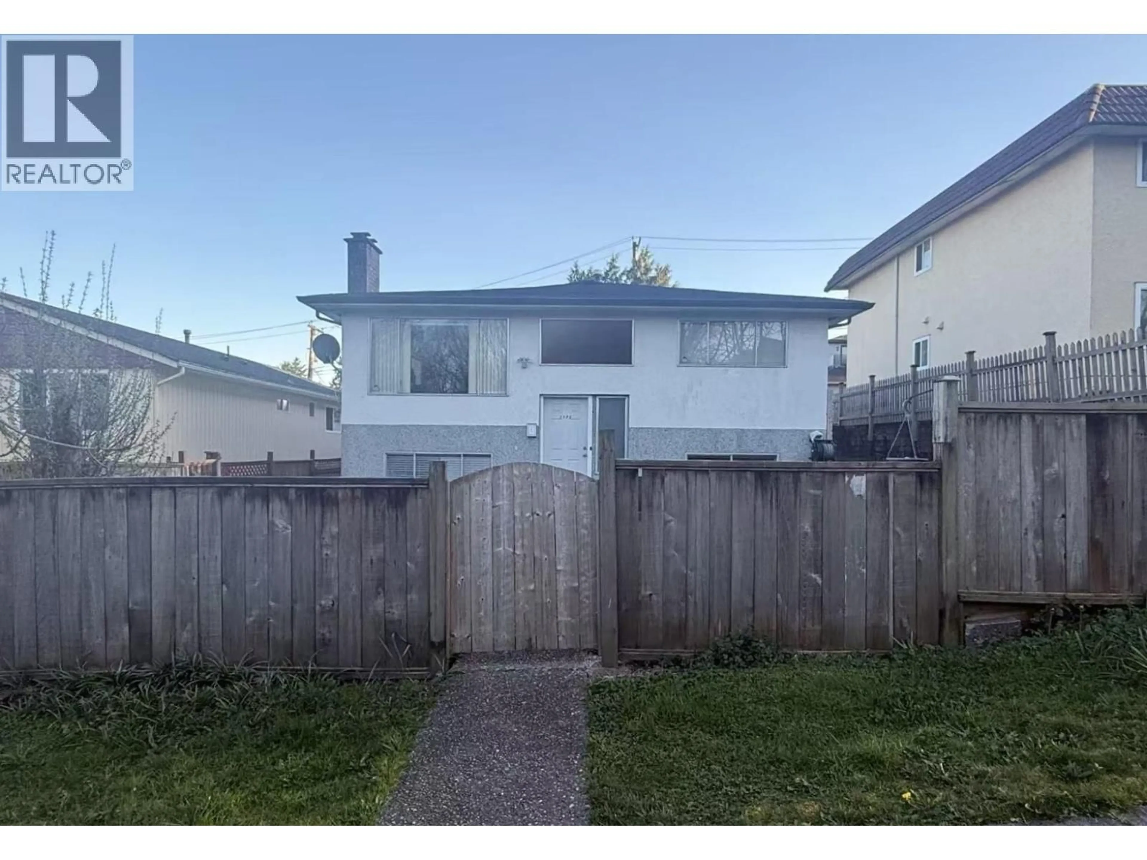 Unknown for 3466 2ND AVENUE, Vancouver British Columbia V5M1G6