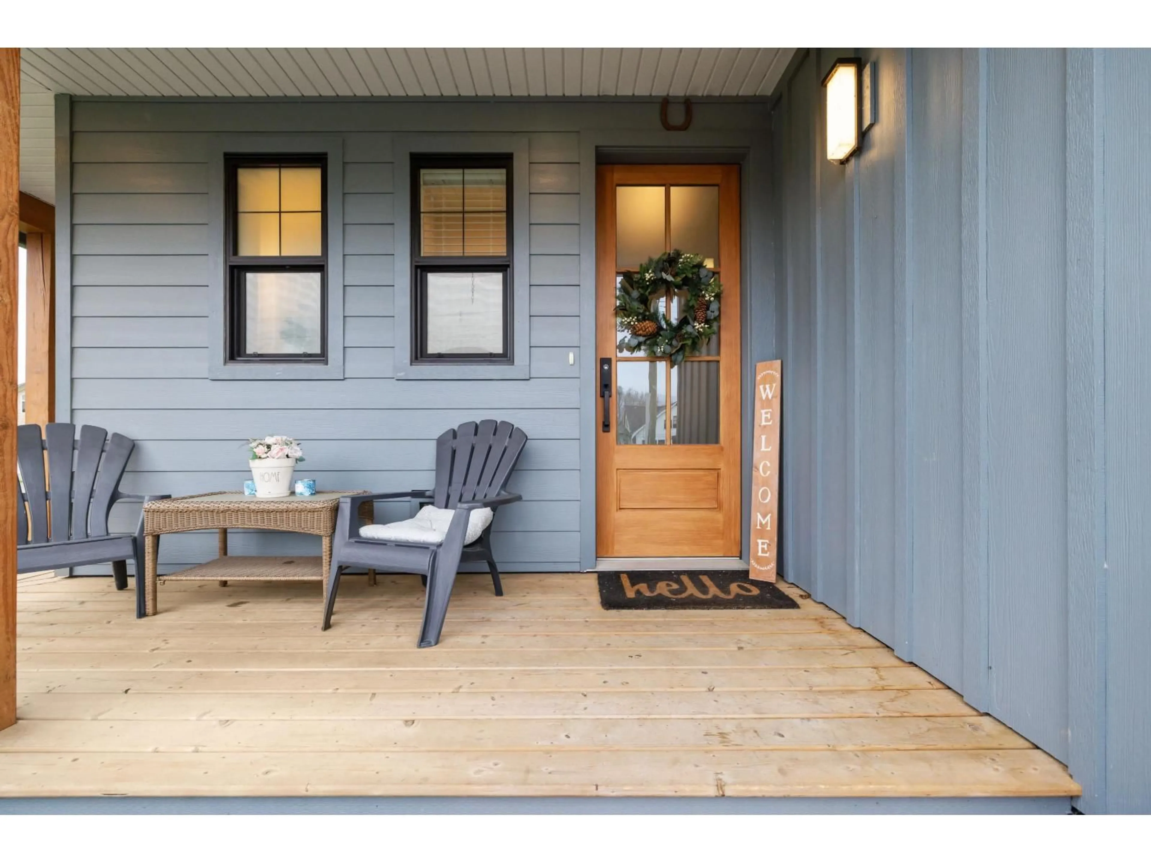 Indoor entryway for 1864 AGASSIZ AVENUE, Agassiz British Columbia V0M1A3