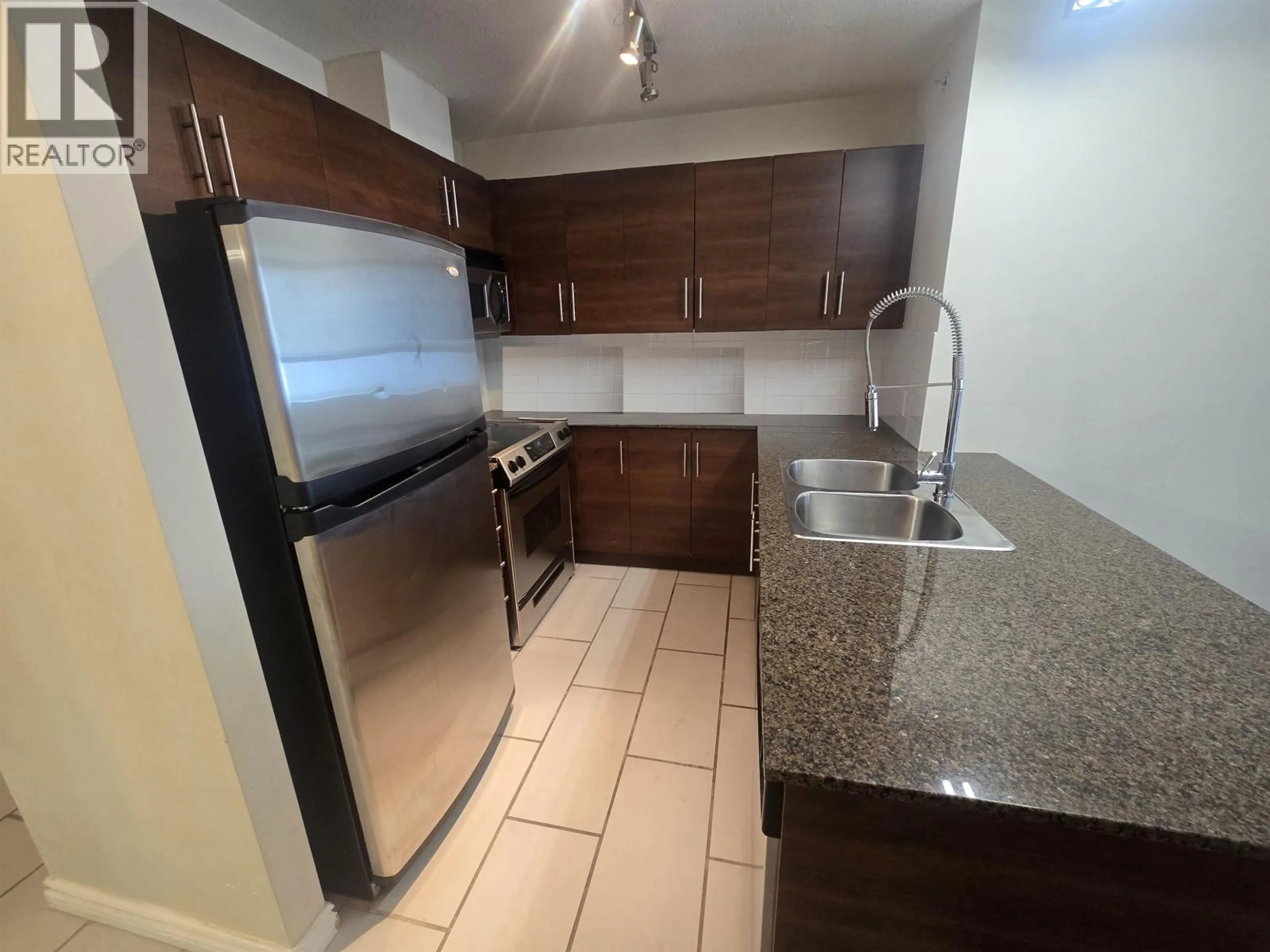 Standard kitchen, ceramic/tile floor for 1204 - 813 AGNES STREET, New Westminster British Columbia V3M0A9