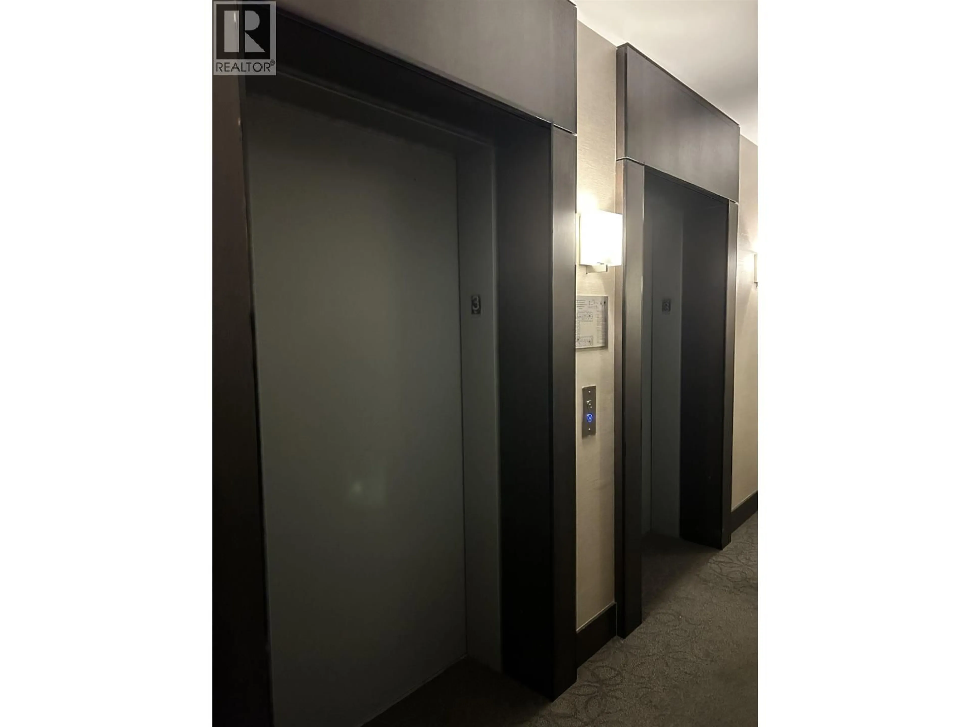 Indoor foyer for 317 - 5311 CEDARBRIDGE WAY, Richmond British Columbia V6X0M3