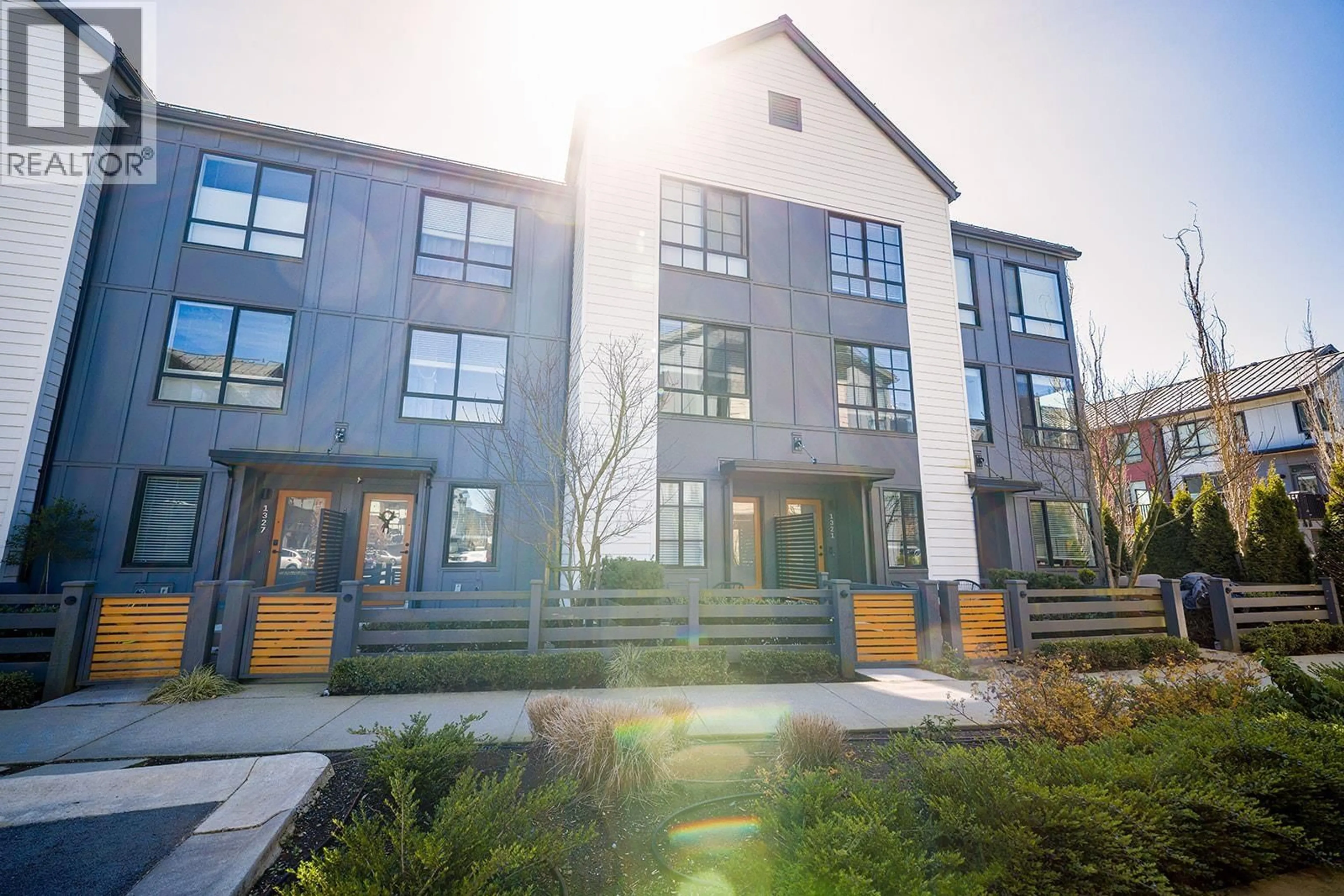 Unknown for 1321 HALYARD PLACE, Squamish British Columbia V8B2A1